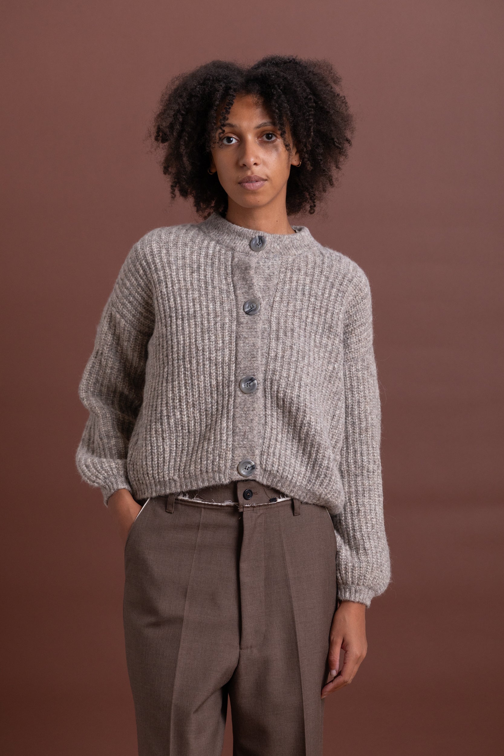 OLIVIA CARDIGAN IN GREY