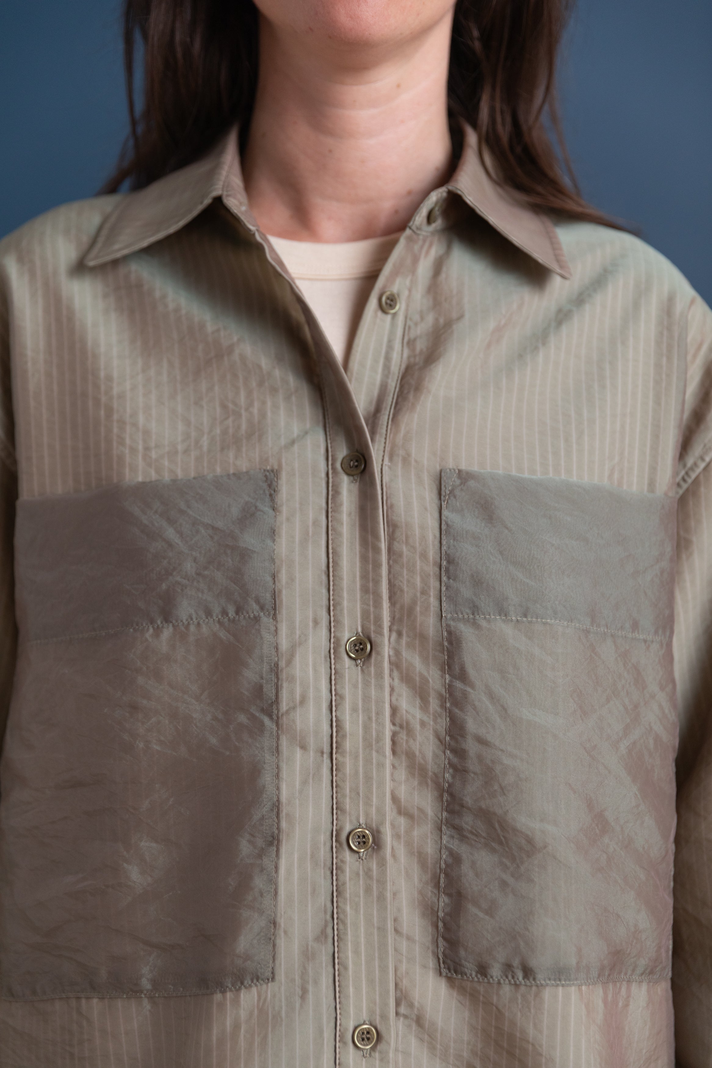 MILA SHIRT IN OLIVE