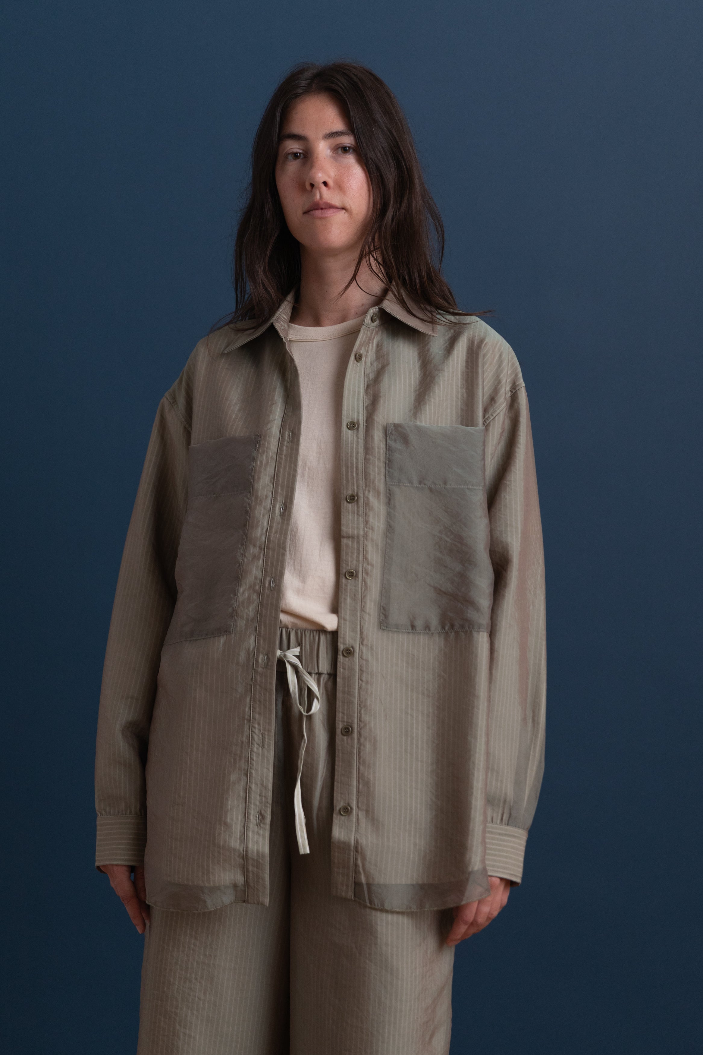 MILA SHIRT IN OLIVE