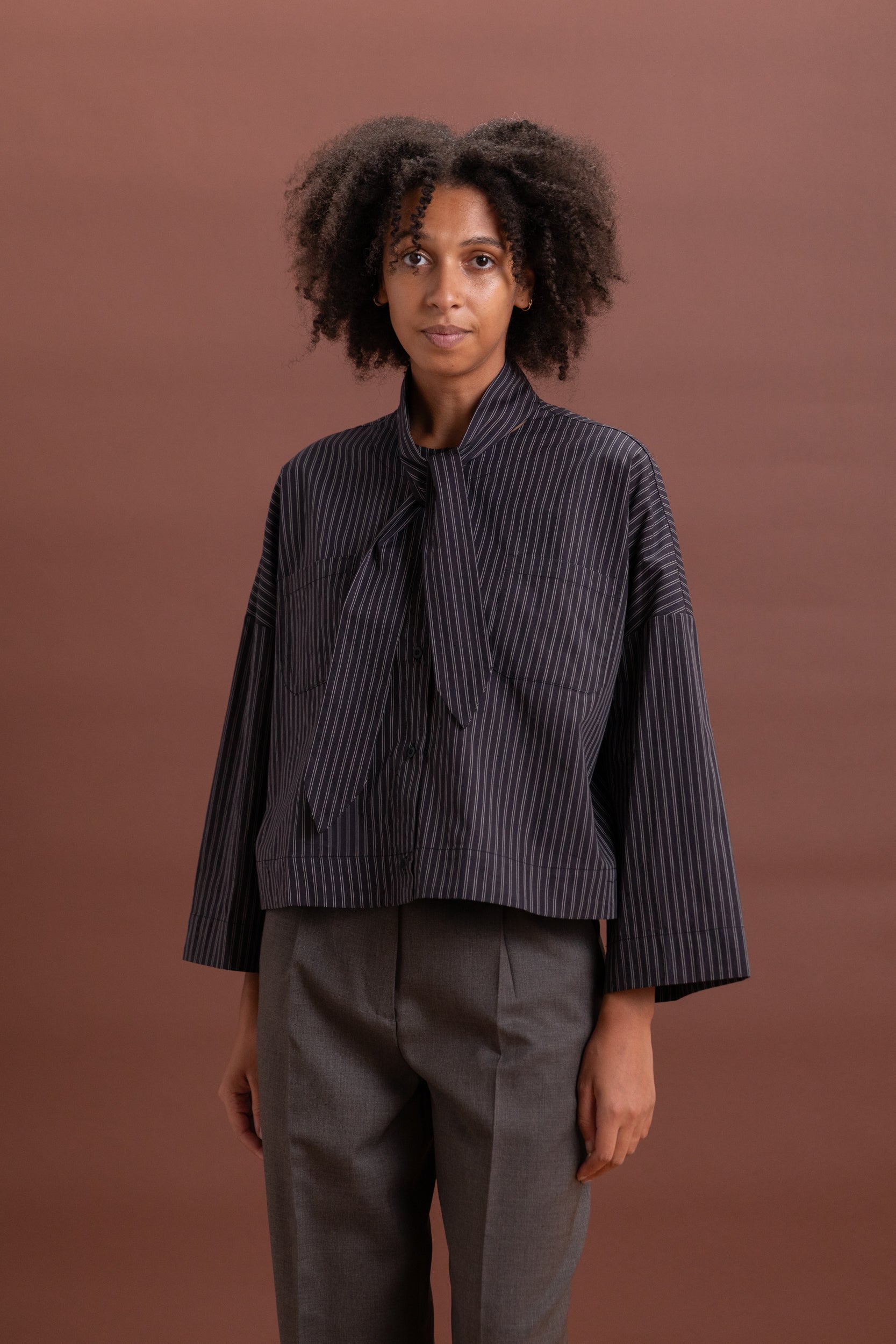 TOMO BLOUSE IN BLACK STRIPE