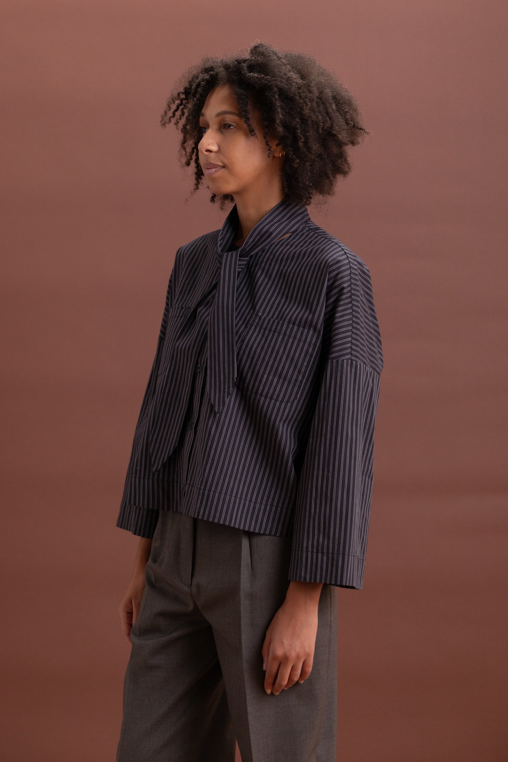 TOMO BLOUSE IN BLACK STRIPE