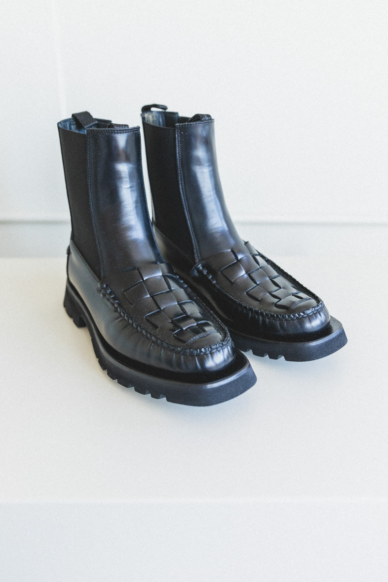 ALDA WOVEN SPORT BOOT IN BLACK LEATHER