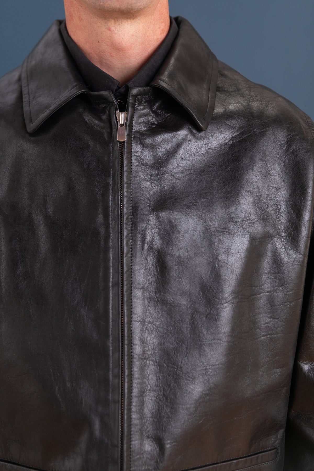 MODIFIED SLEEVE MOTOR JACKET IN BLACK LEATHER