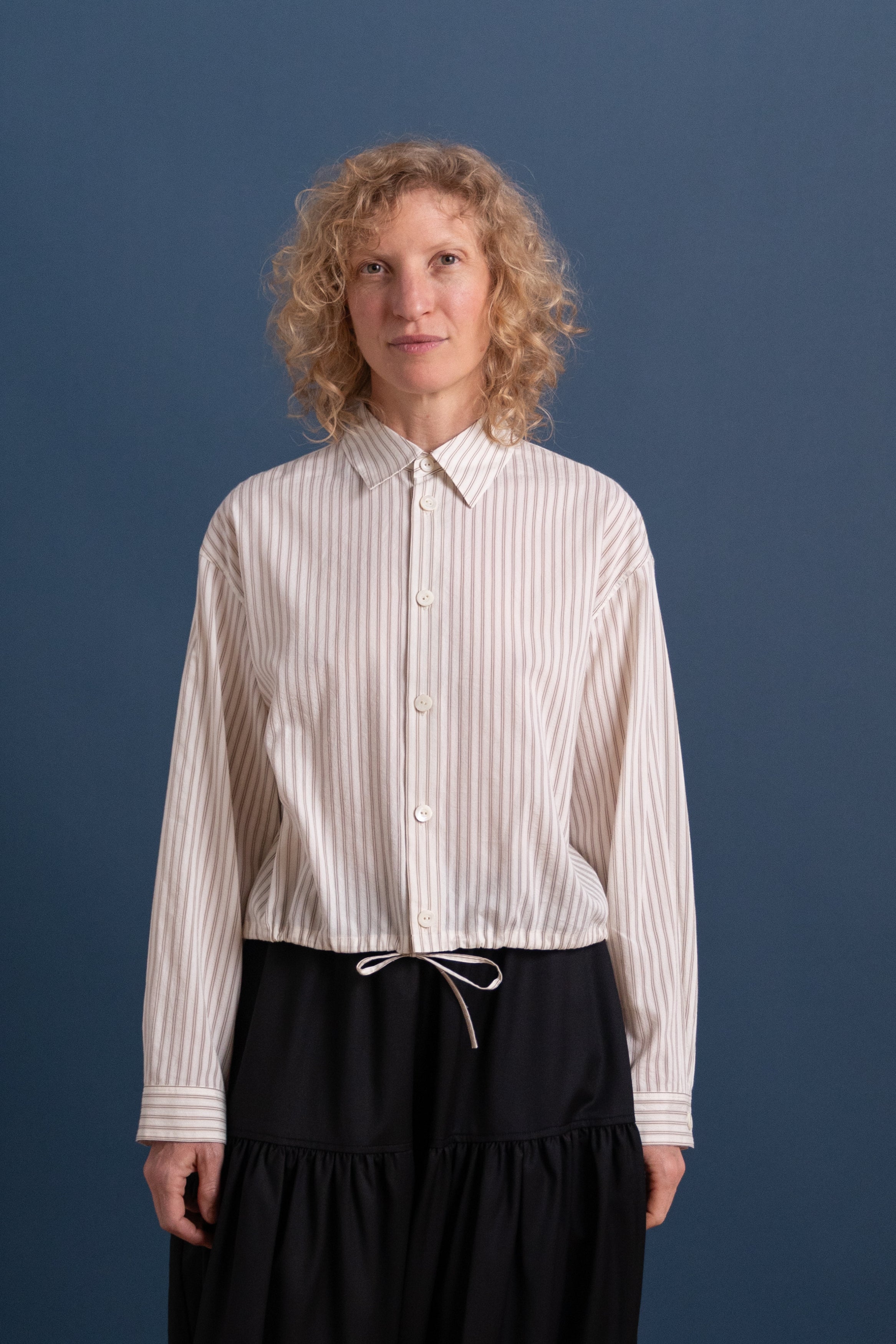 SHORT LENGTH SHIRT BLOUSE IN BROWN STRIPE