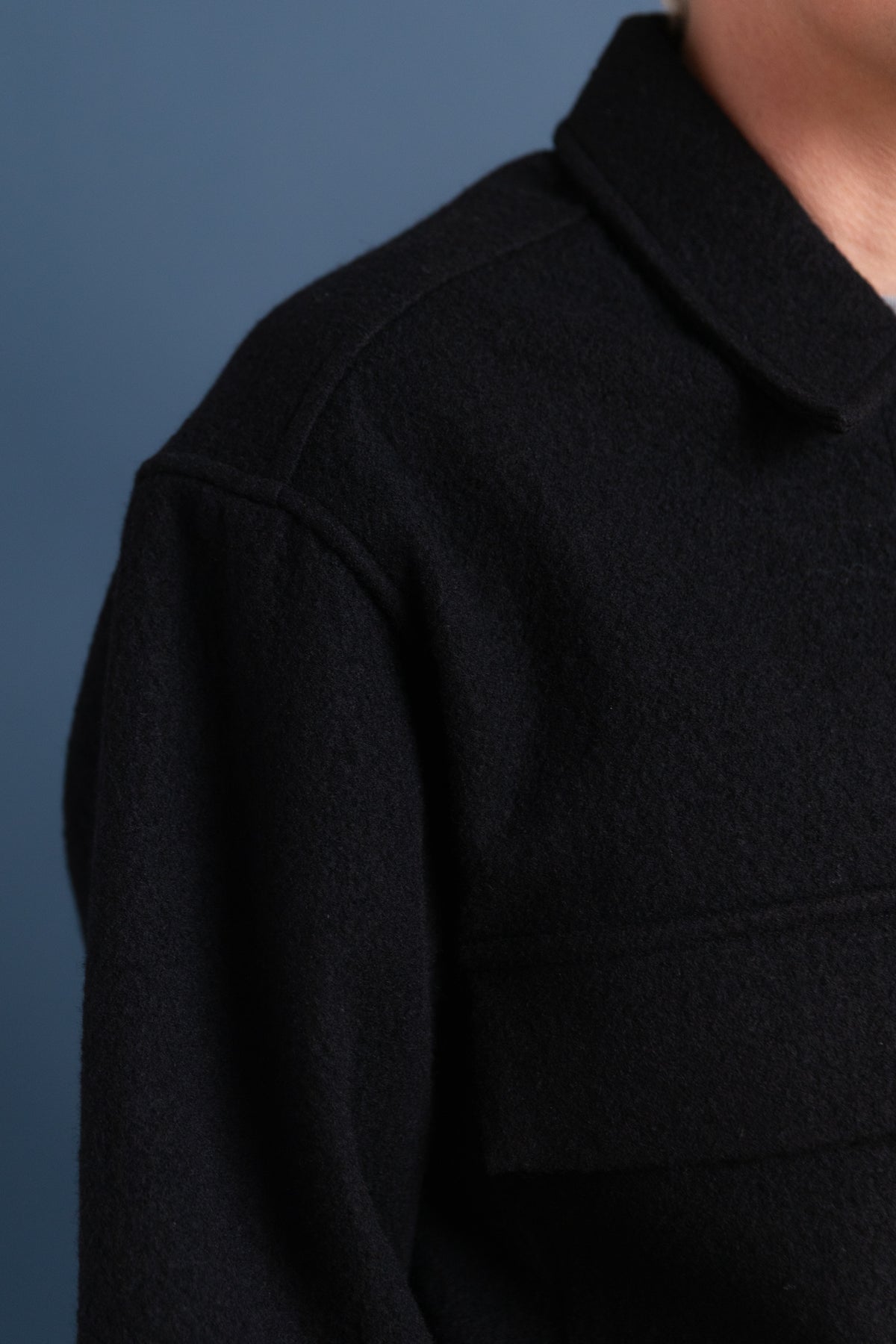 DOUBLE POCKET OVERSHIRT IN BLACK PIECE DYED WOOL TWILL