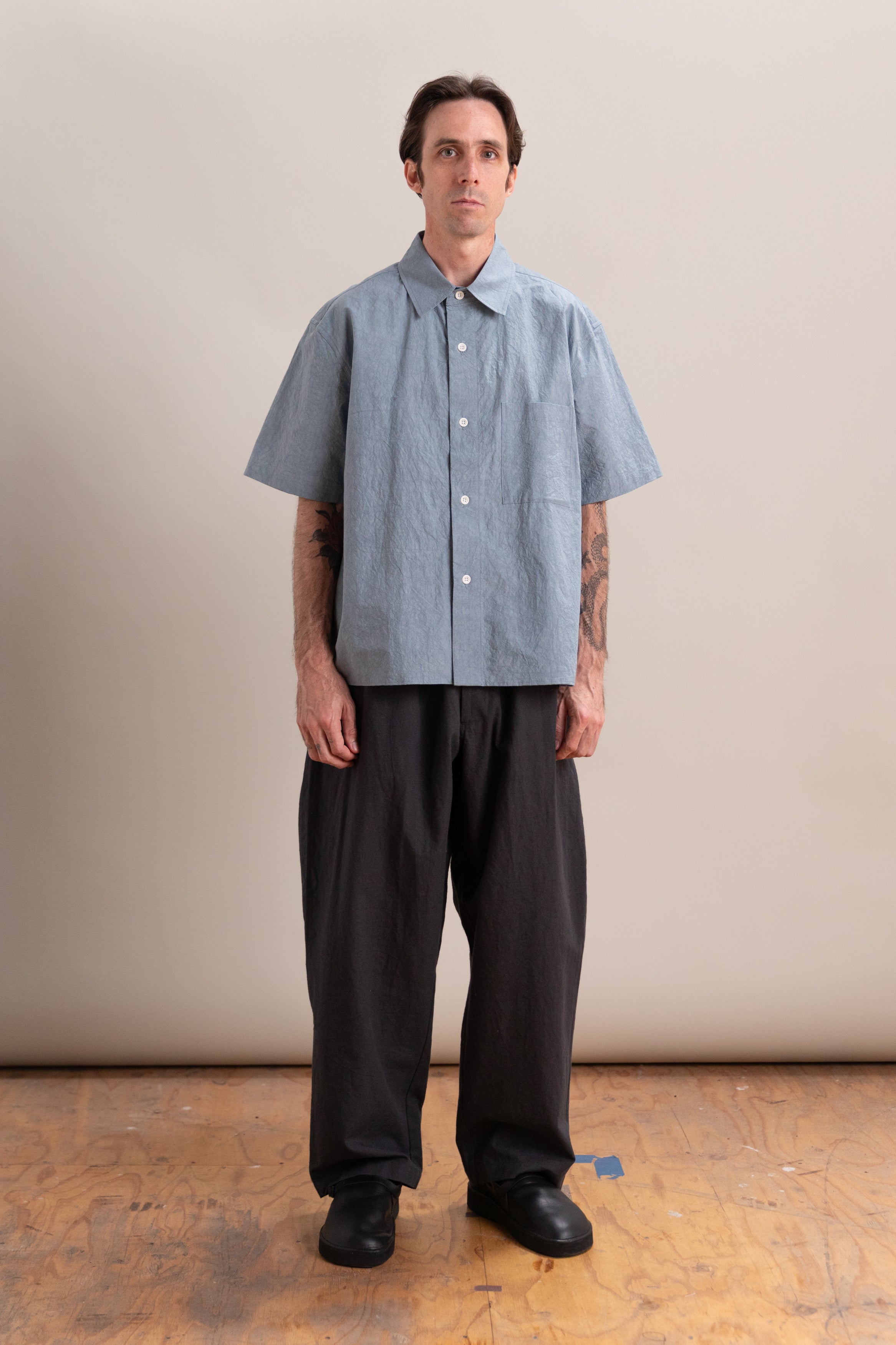SHORT SLEEVE SHIRT IN BLUE TYPEWRITER DRUM COTTON