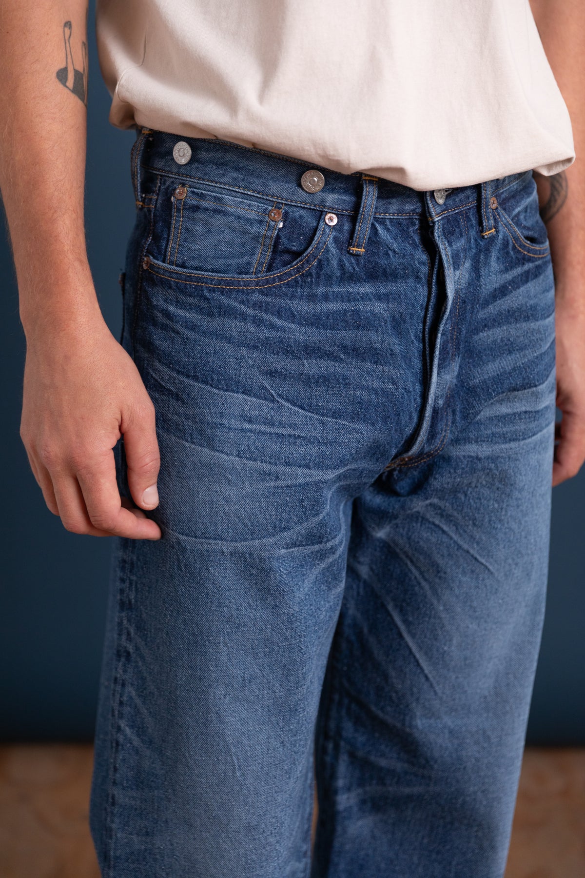 1930 STRAIGHT DENIM PANTS IN INDIGO VINTAGE WASH