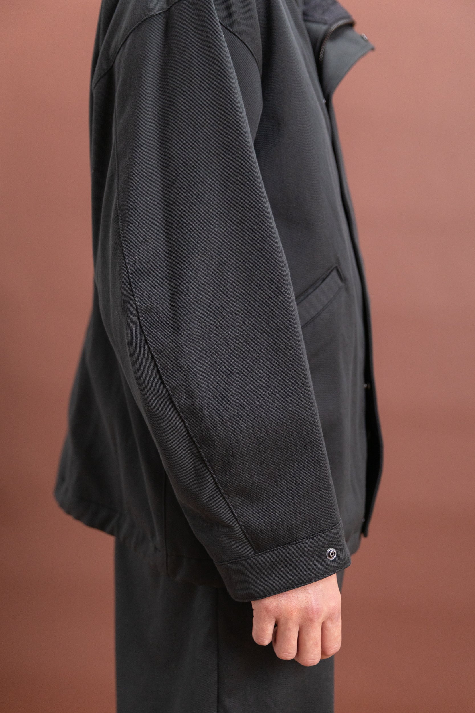 COTTON DRILL SHORT MIL COAT IN BLACK