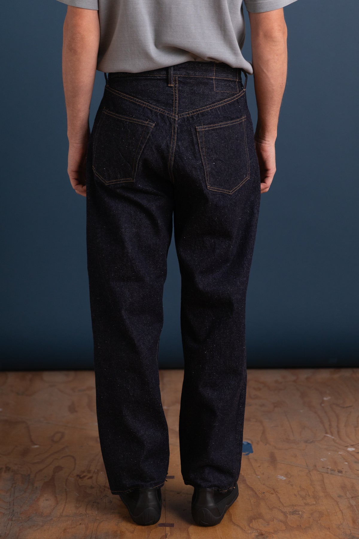 5 POCKET STRAIGHT DENIM PANTS IN INDIGO ONE WASH
