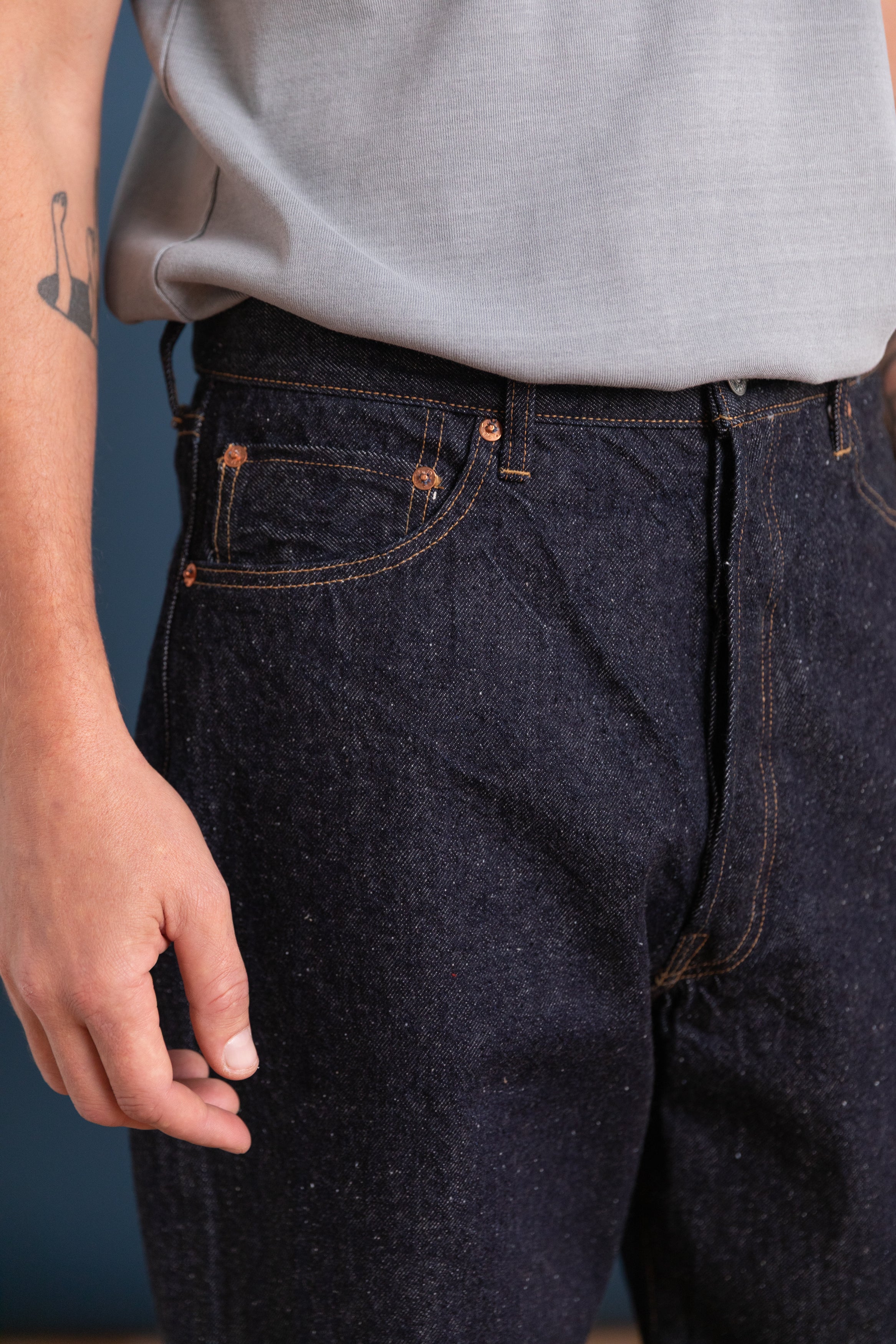 5 POCKET STRAIGHT DENIM PANTS IN INDIGO ONE WASH