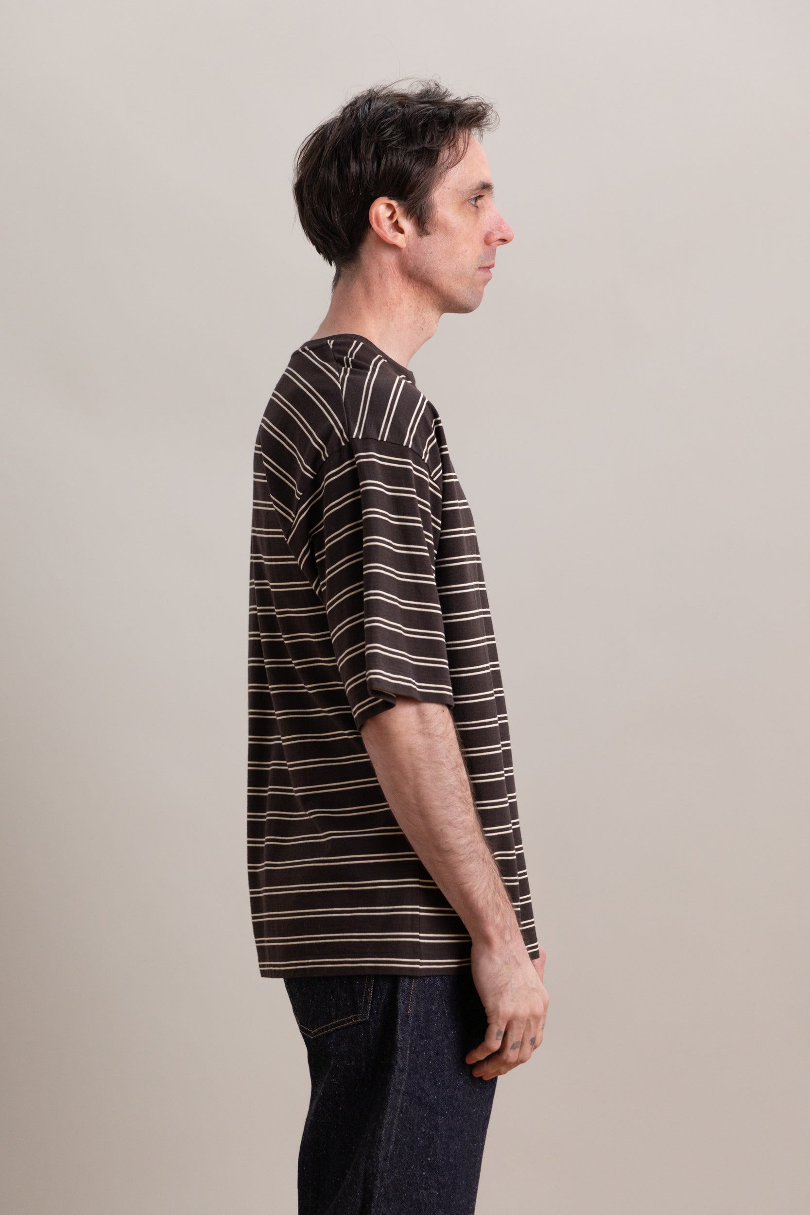 HALF SLEEVE TEE IN BROWN WIDE STRIPE HARD TWIST COTTON