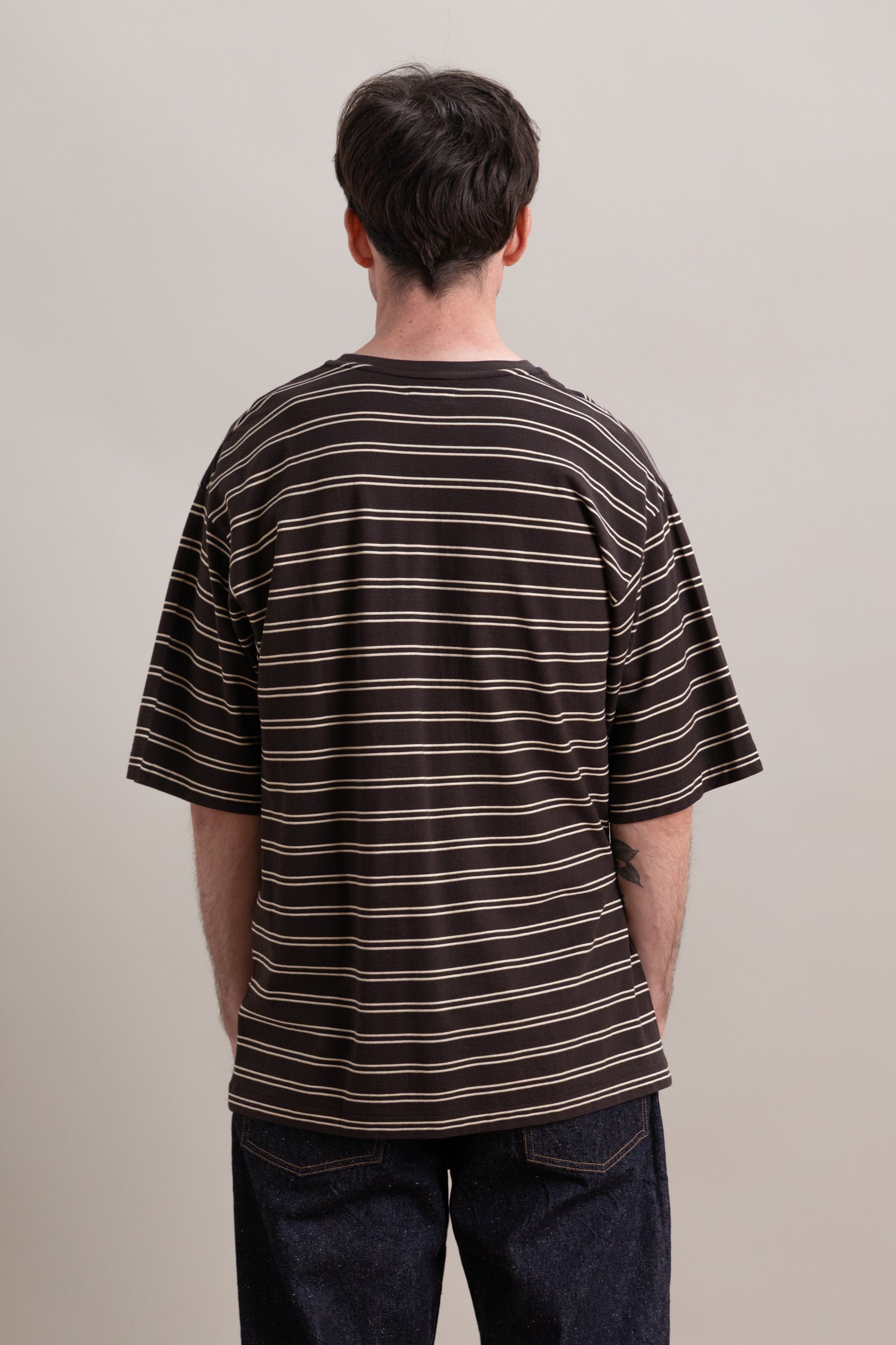 HALF SLEEVE TEE IN BROWN WIDE STRIPE HARD TWIST COTTON