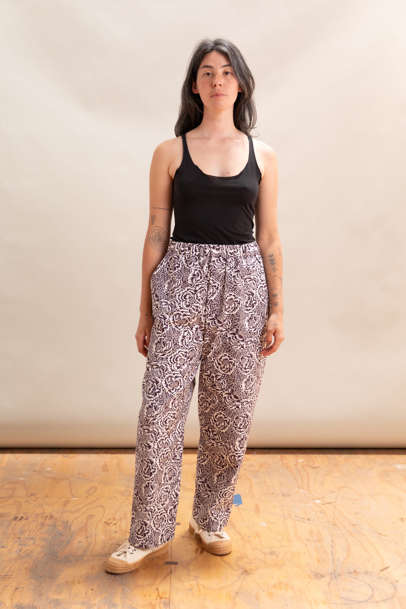 ELASTIC WAIST WORK PANTS IN BROWN AND OFF WHITE FLORAL COTTON CANAVS