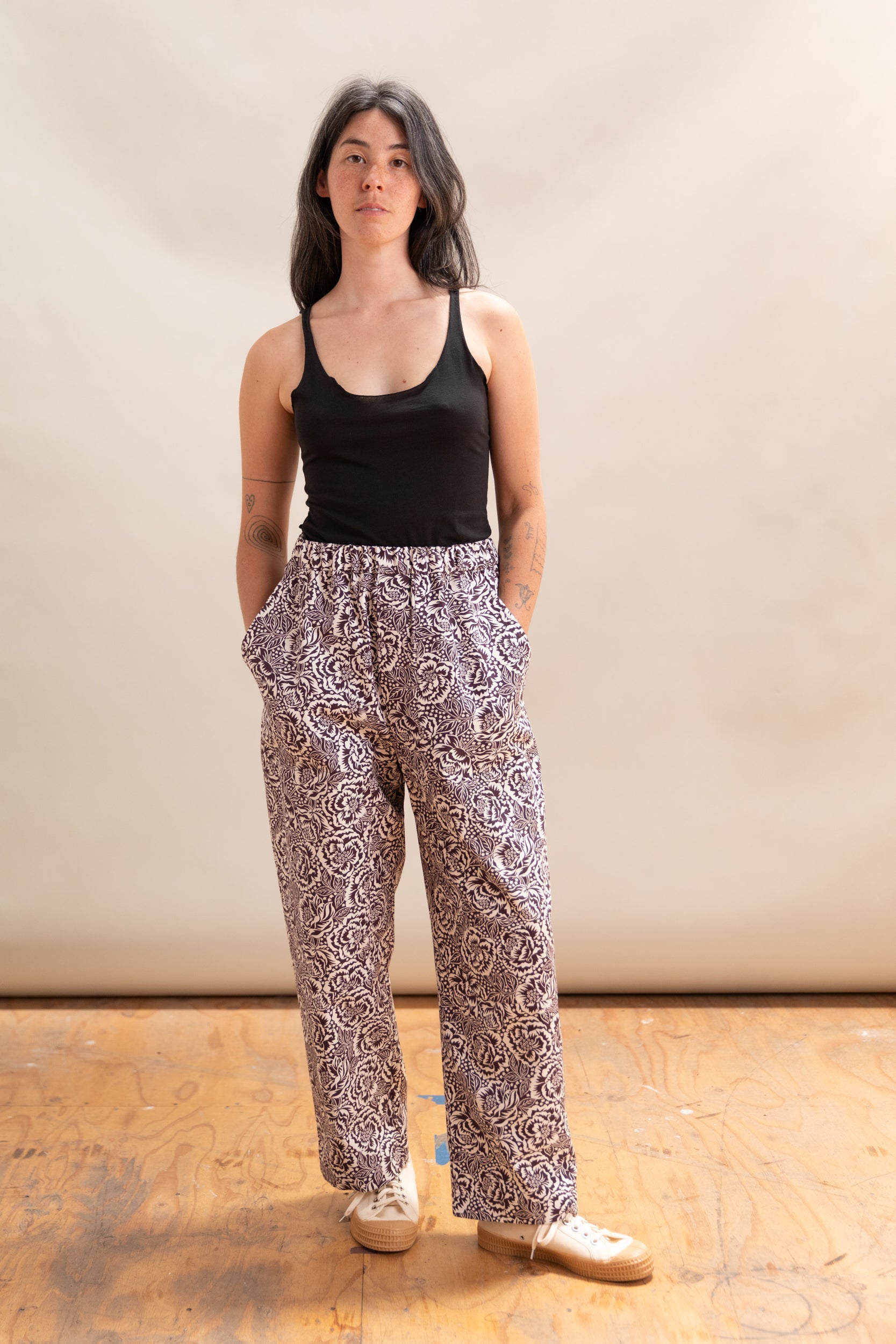 ELASTIC WAIST WORK PANTS IN BROWN AND OFF WHITE FLORAL COTTON CANAVS