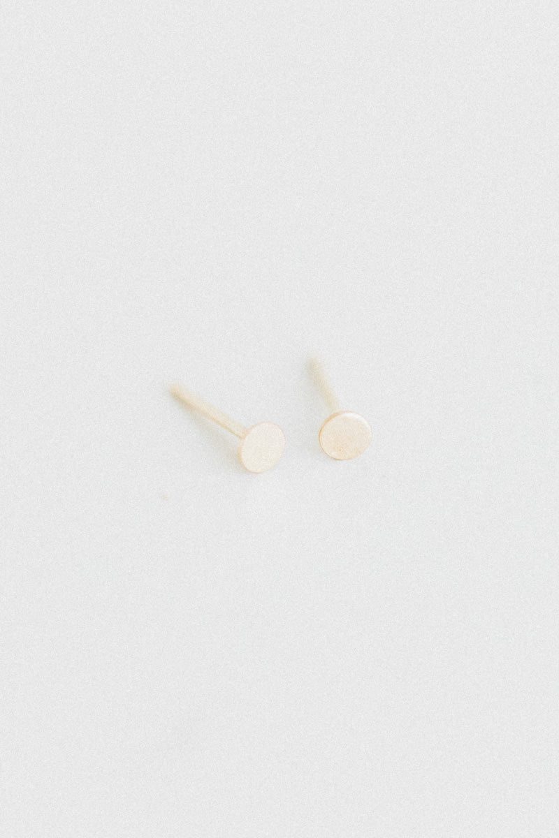 Sequir Thread Stud 3MM SEQUIN STUD IN 14K GOLD (SINGLE)