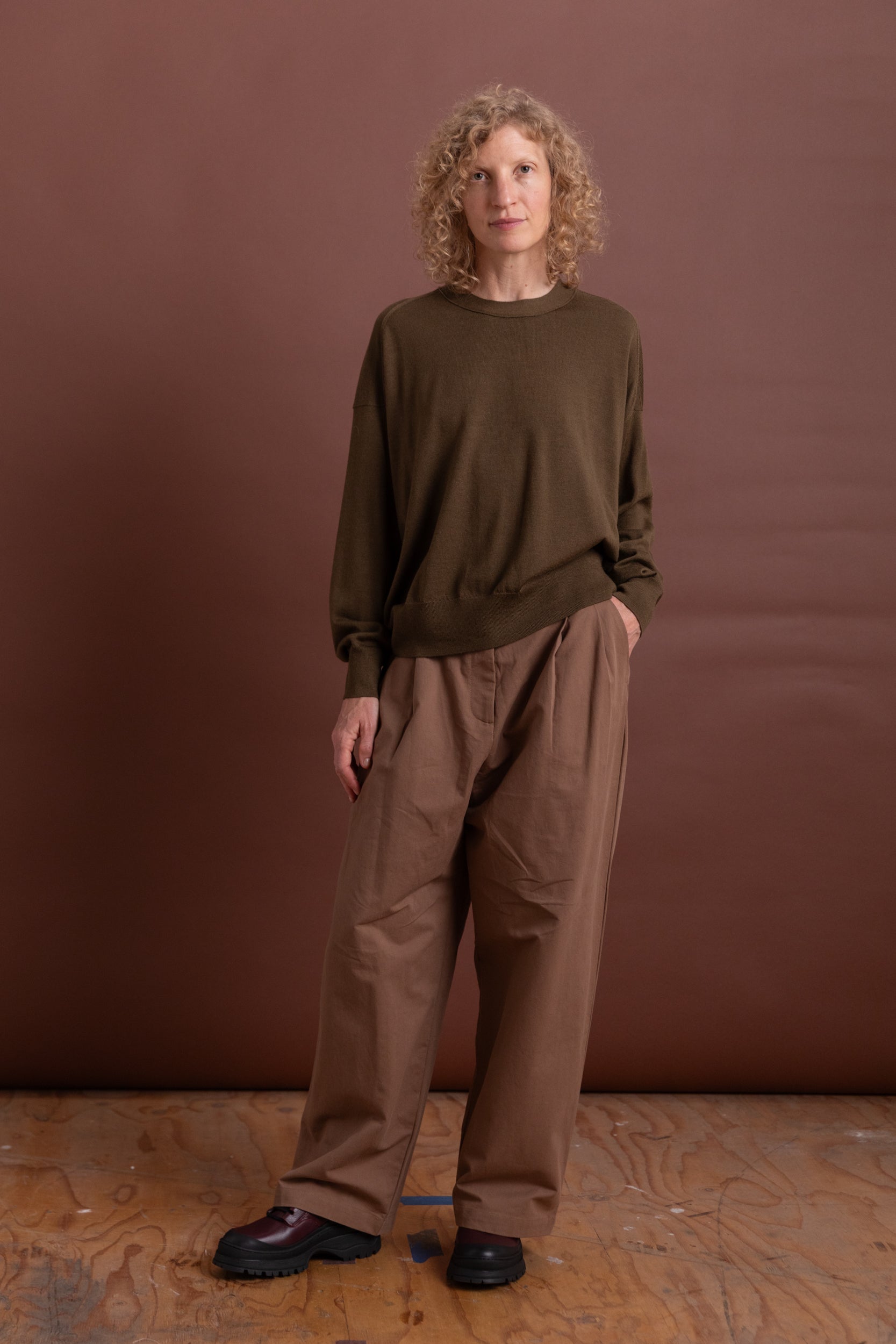 DESCEND TOP IN BROWN MERINO KNIT