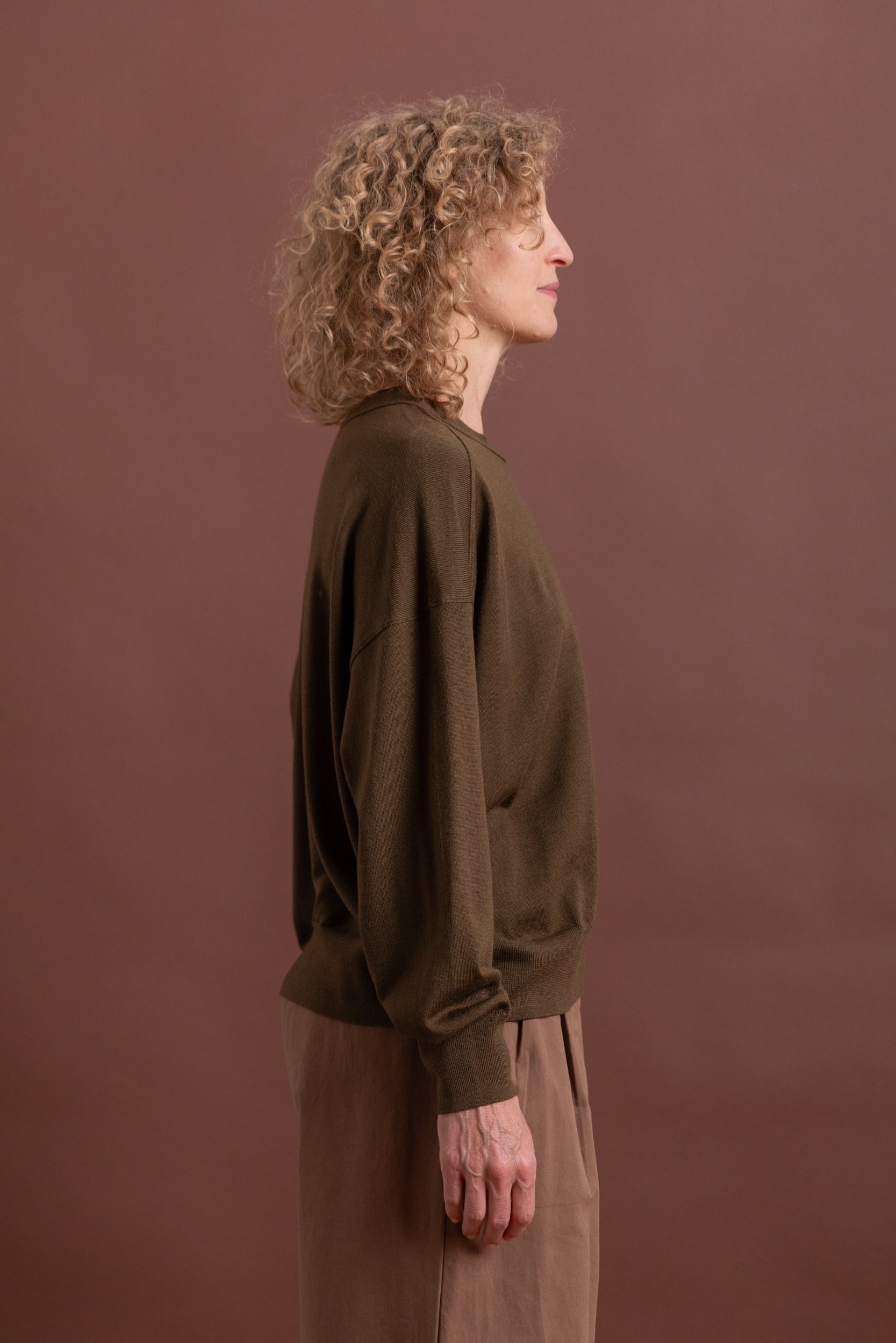 DESCEND TOP IN BROWN MERINO KNIT