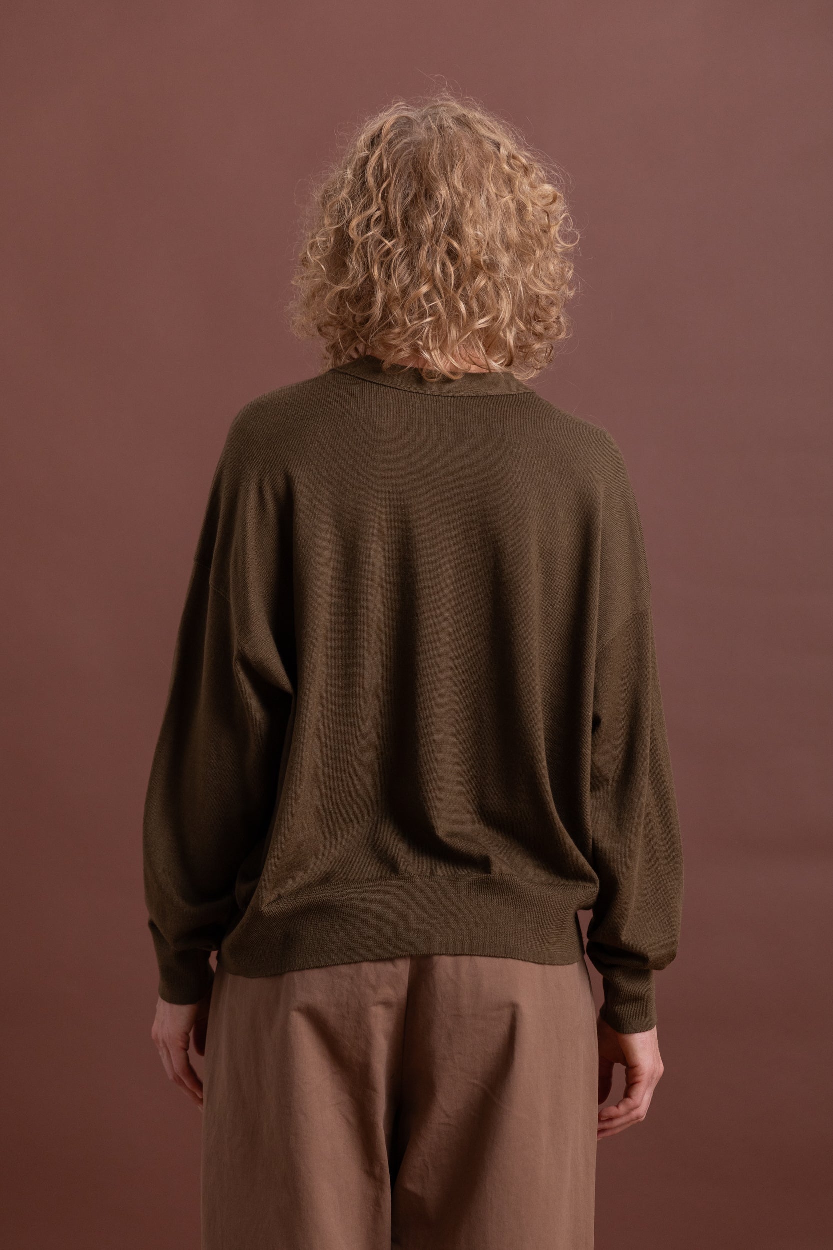 DESCEND TOP IN BROWN MERINO KNIT