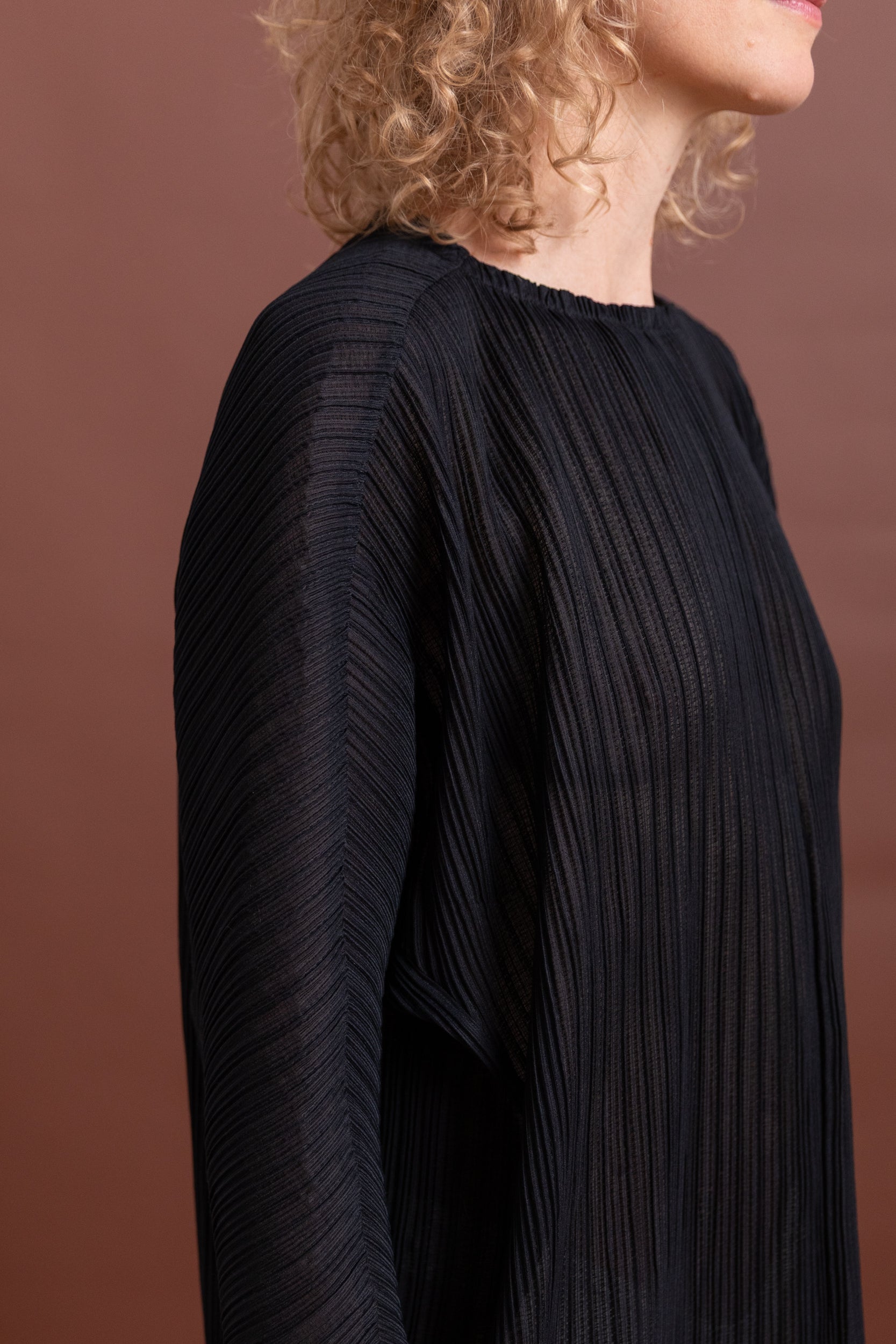 SEQUEL DRESS IN BLACK