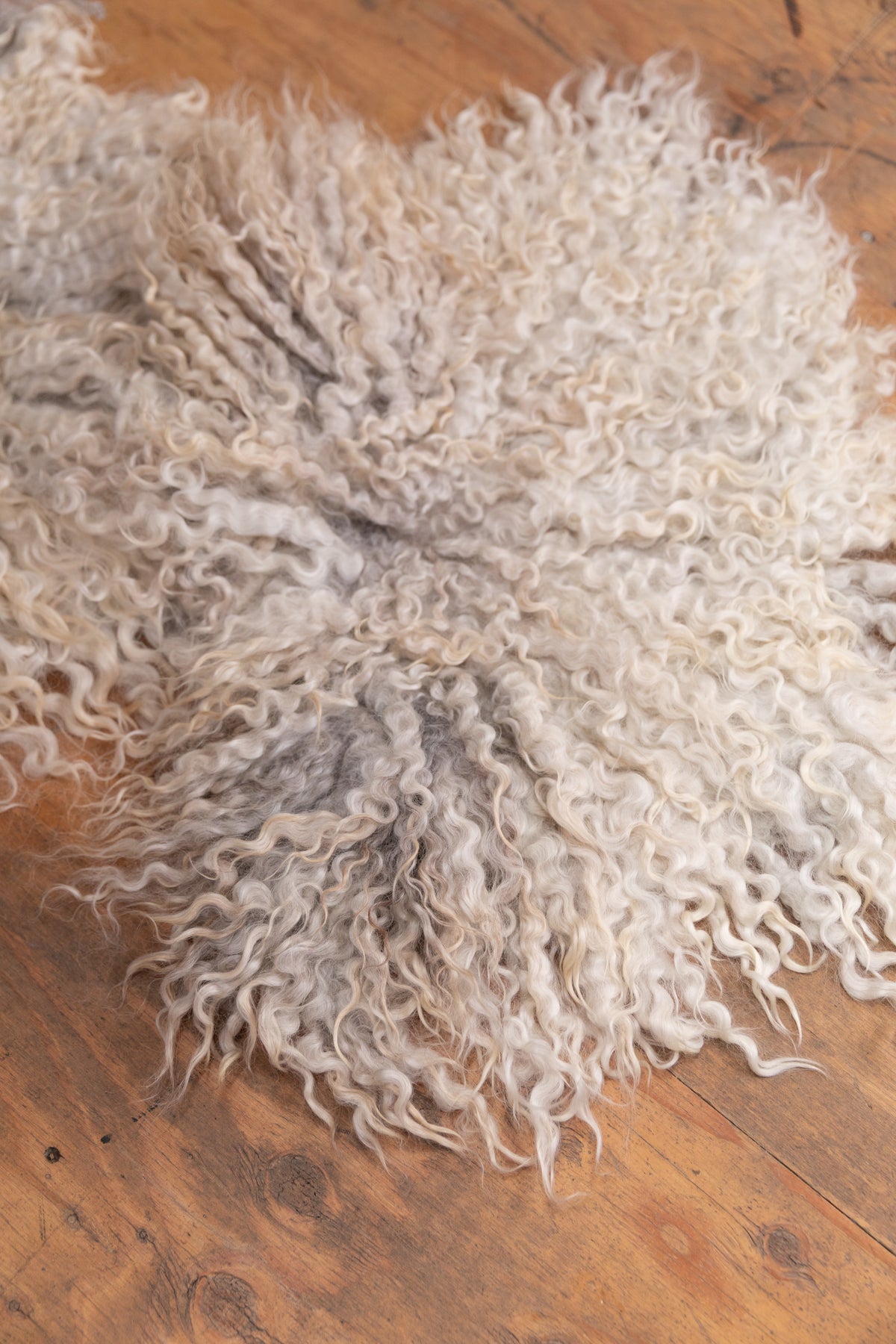 FELTED SEAT CUSHIONS IN LIGHT MIX NATURAL WOOL