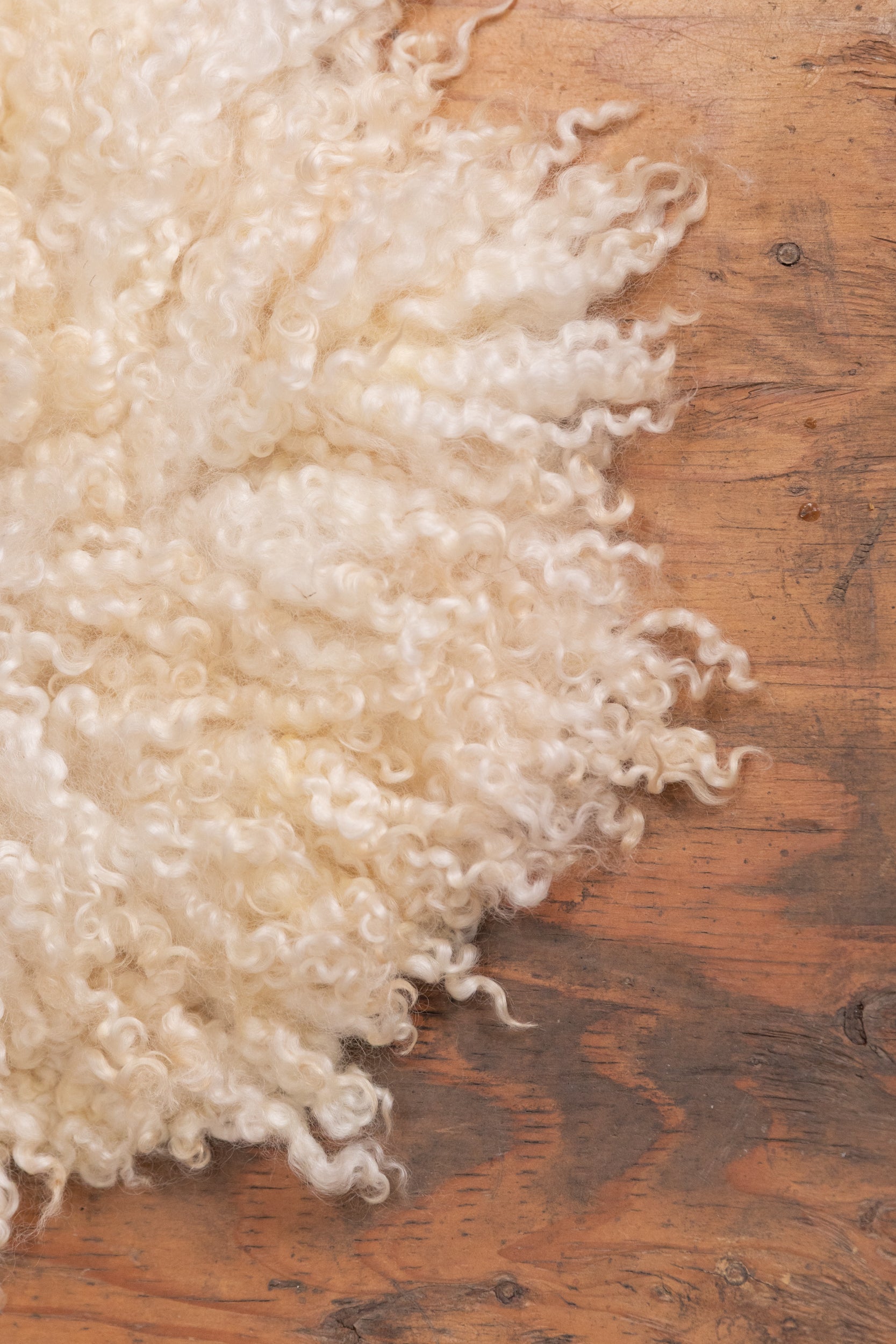 FELTED SEAT CUSHIONS IN NATURAL UNDYED WOOL