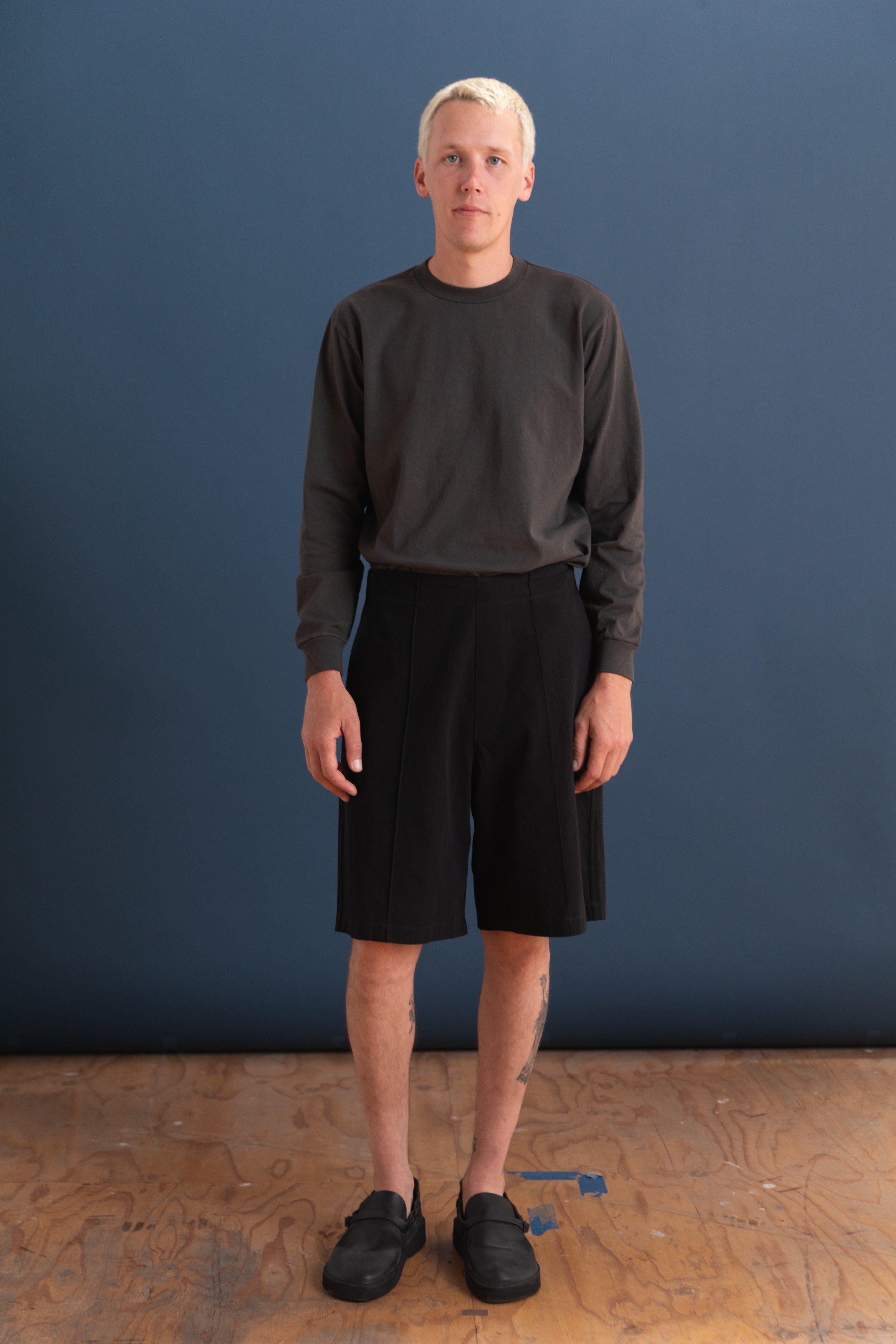 BAND SHORTS IN BLACK CANVAS