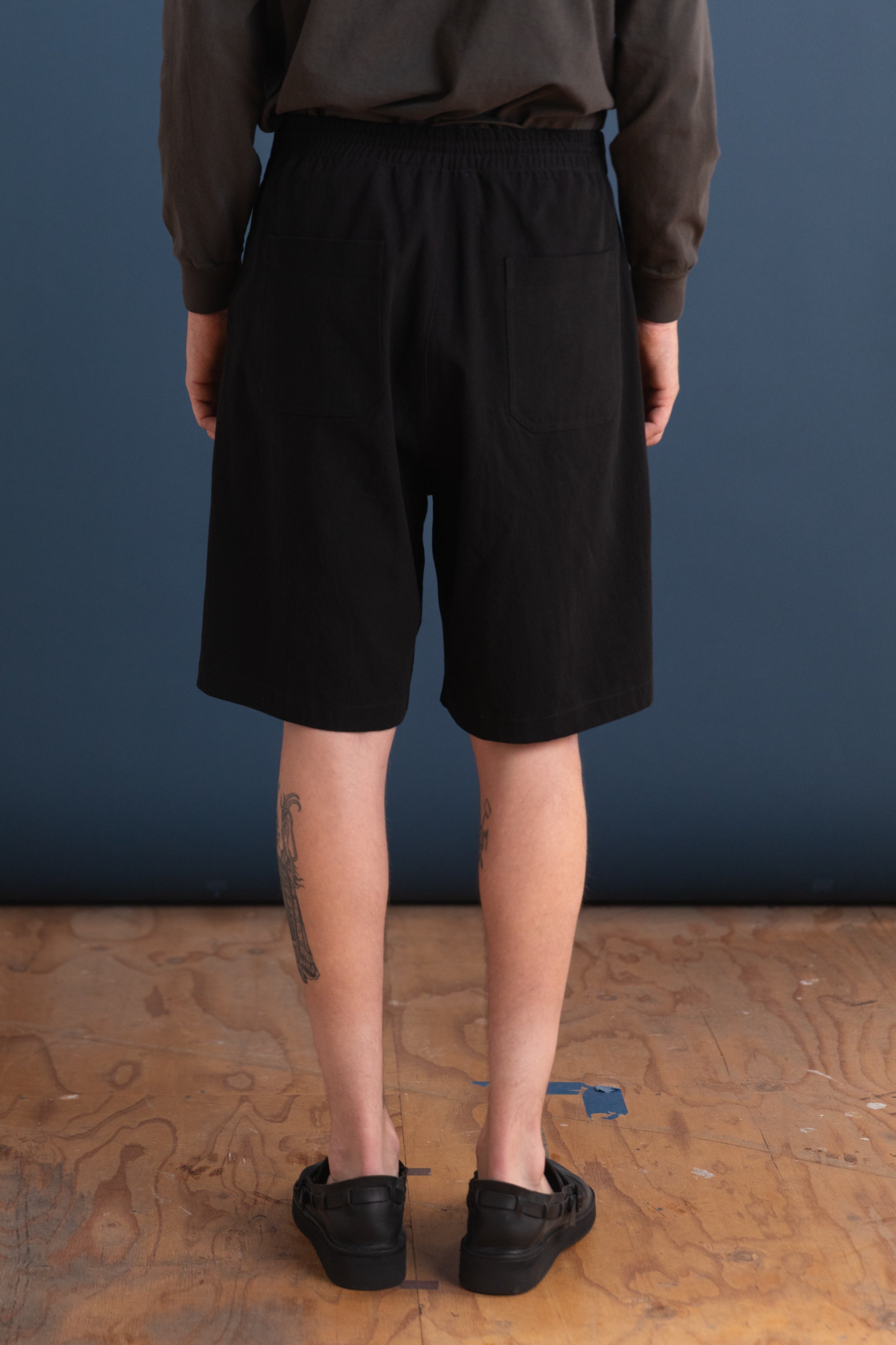 BAND SHORTS IN BLACK CANVAS