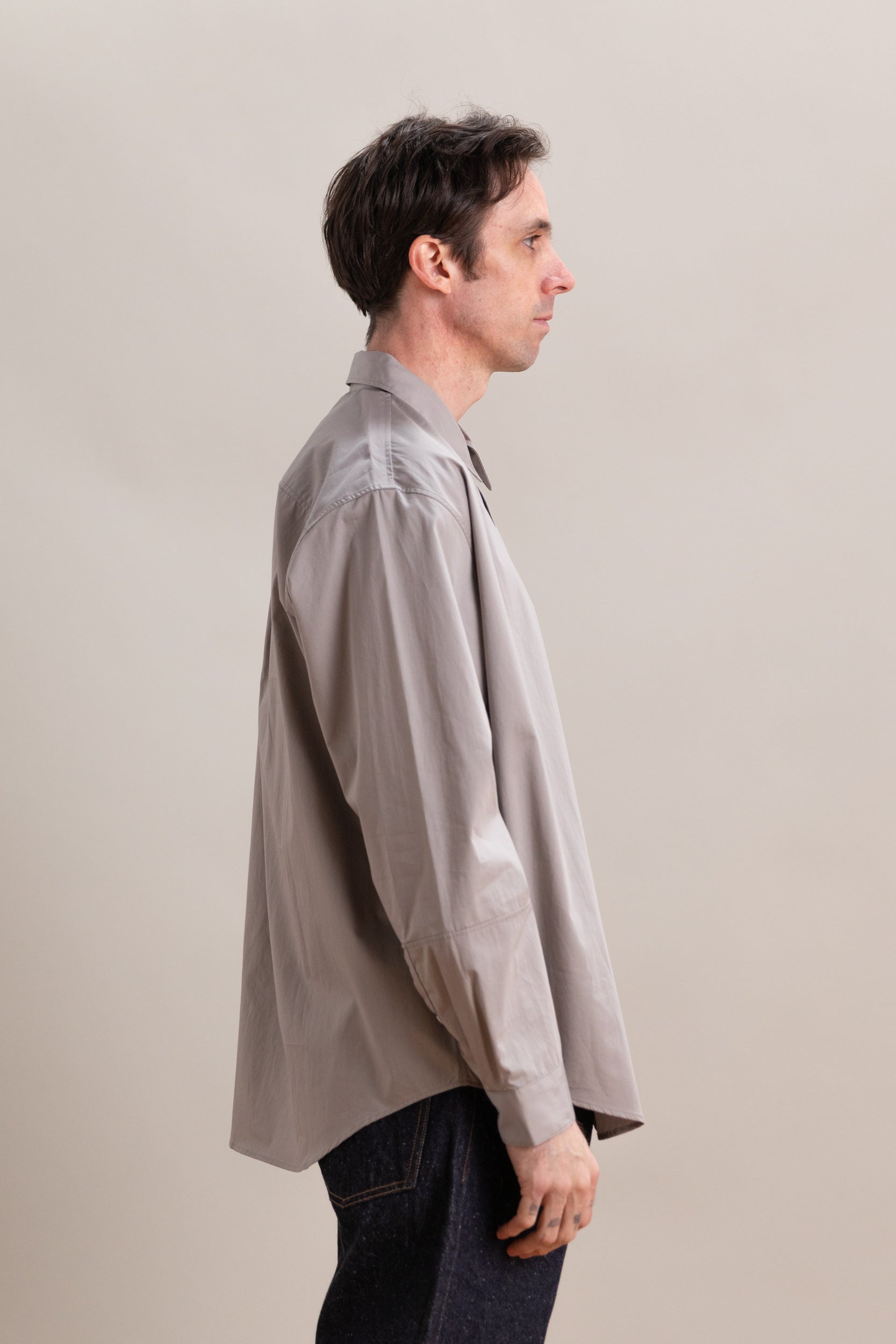LYNN POPLIN LONG SLEEVE SHIRT IN TRUE GREY