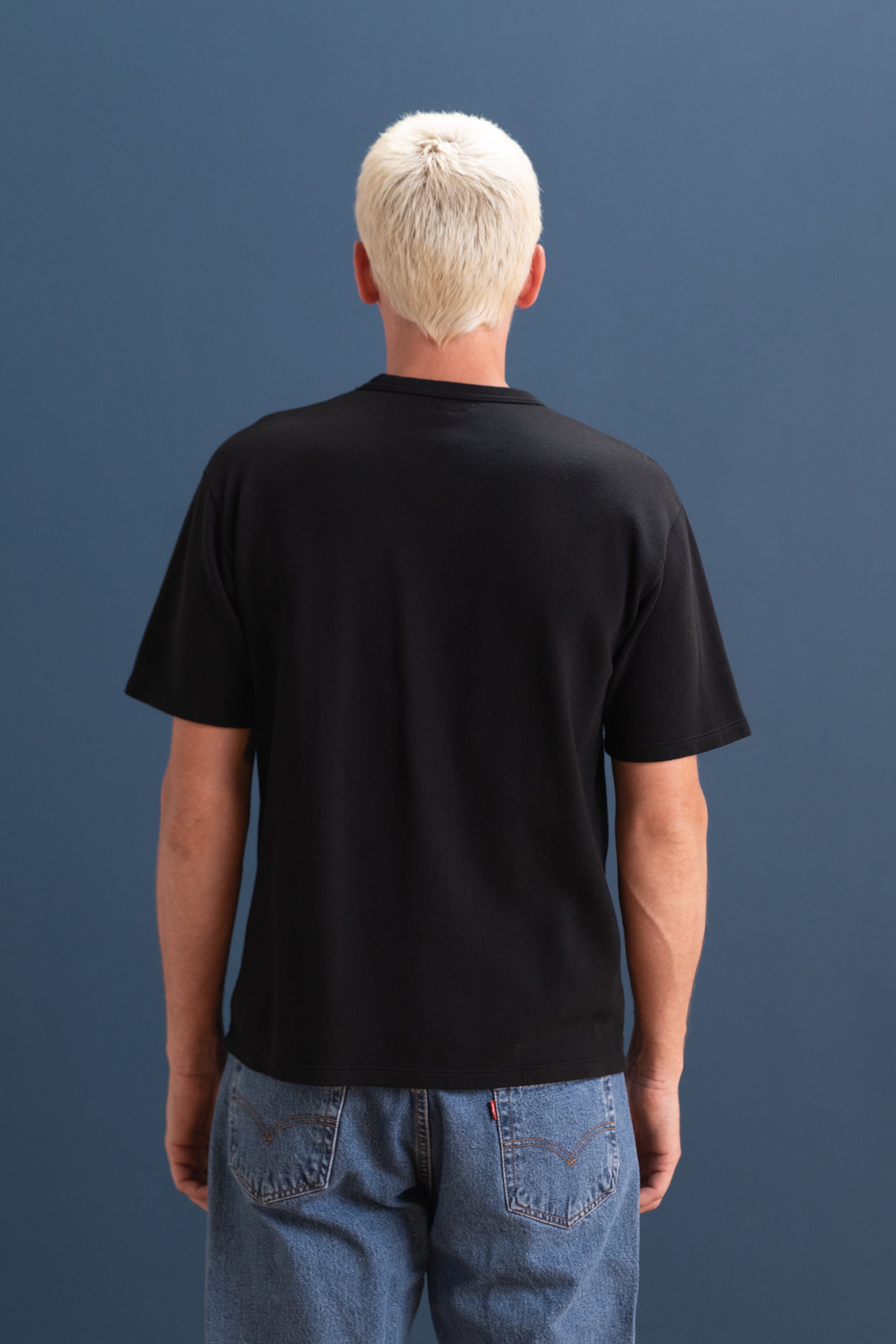 MESH TEE SHIRT IN BLACK