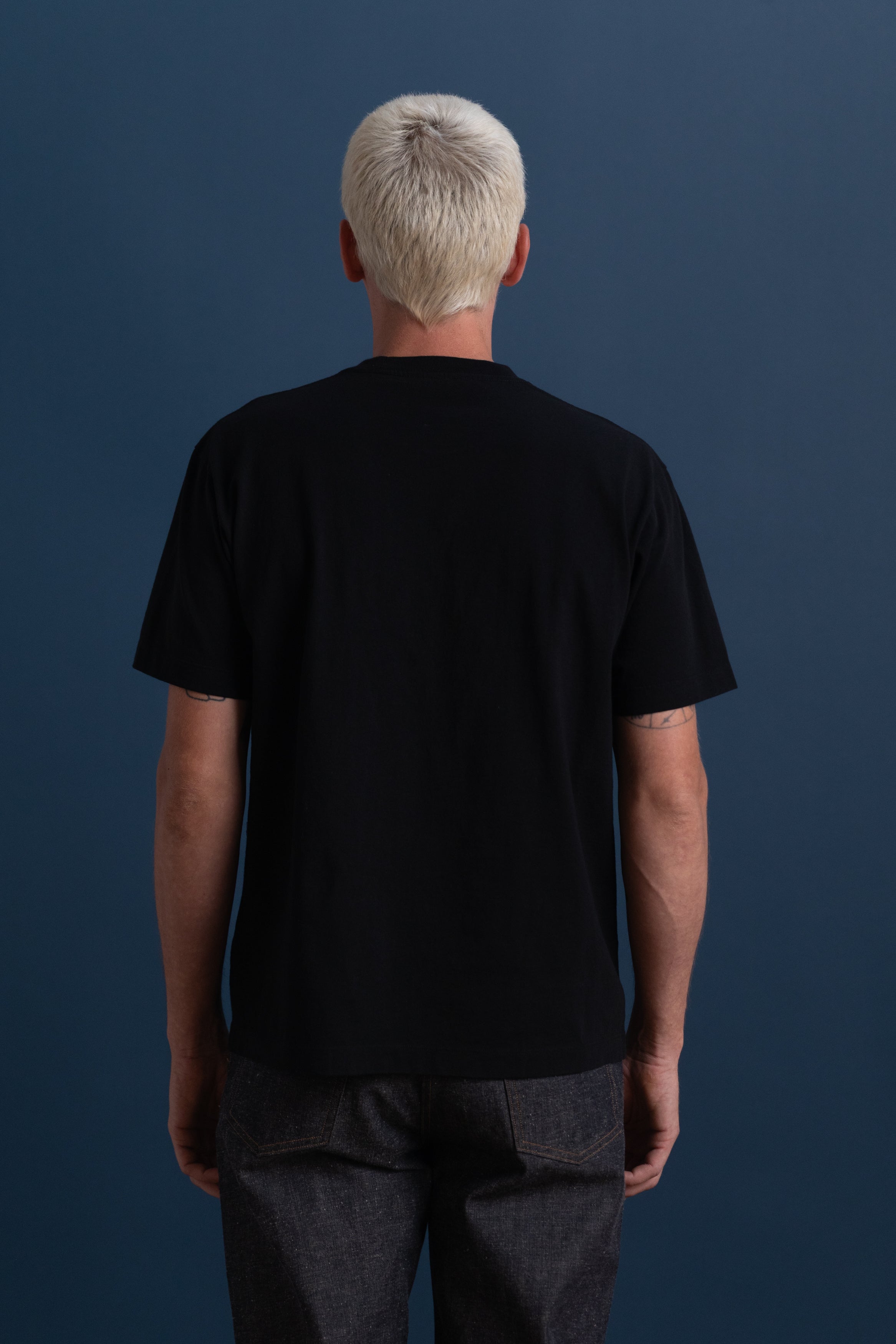 MUNICIPAL POCKET TEE IN BLACK