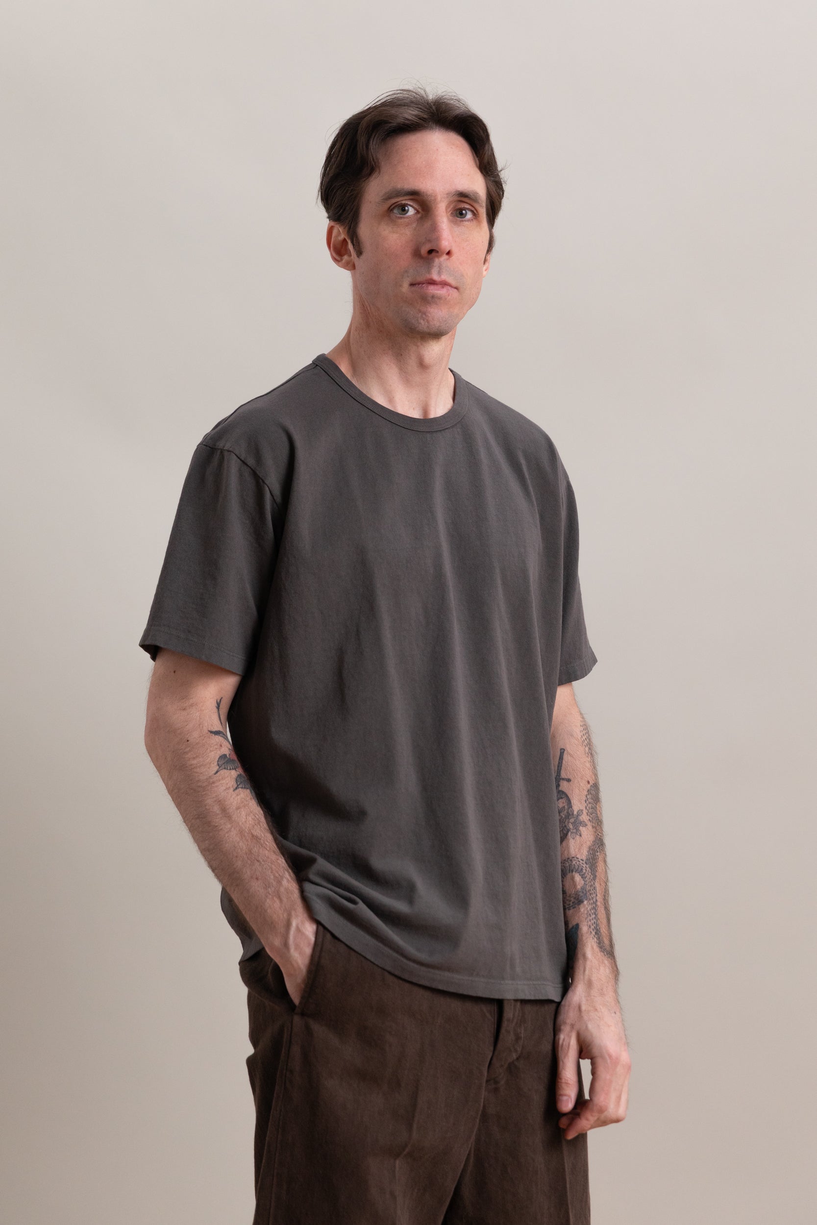 OUR TEE SHIRT IN PEWTER