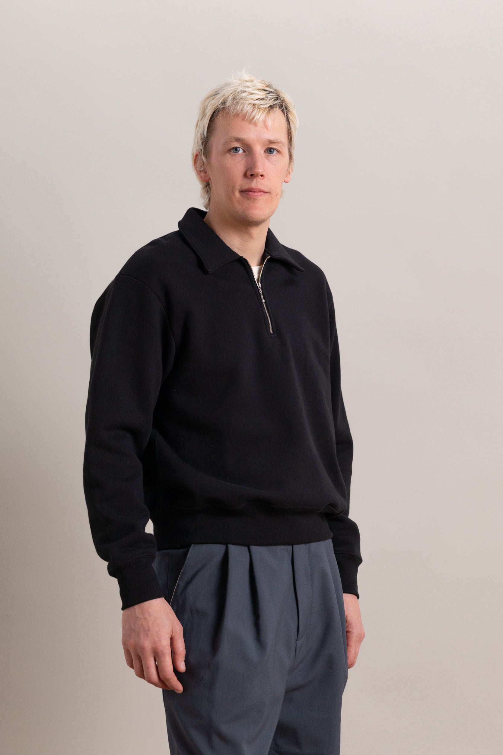 COTTON WOOL QUARTER ZIP IN BLACK