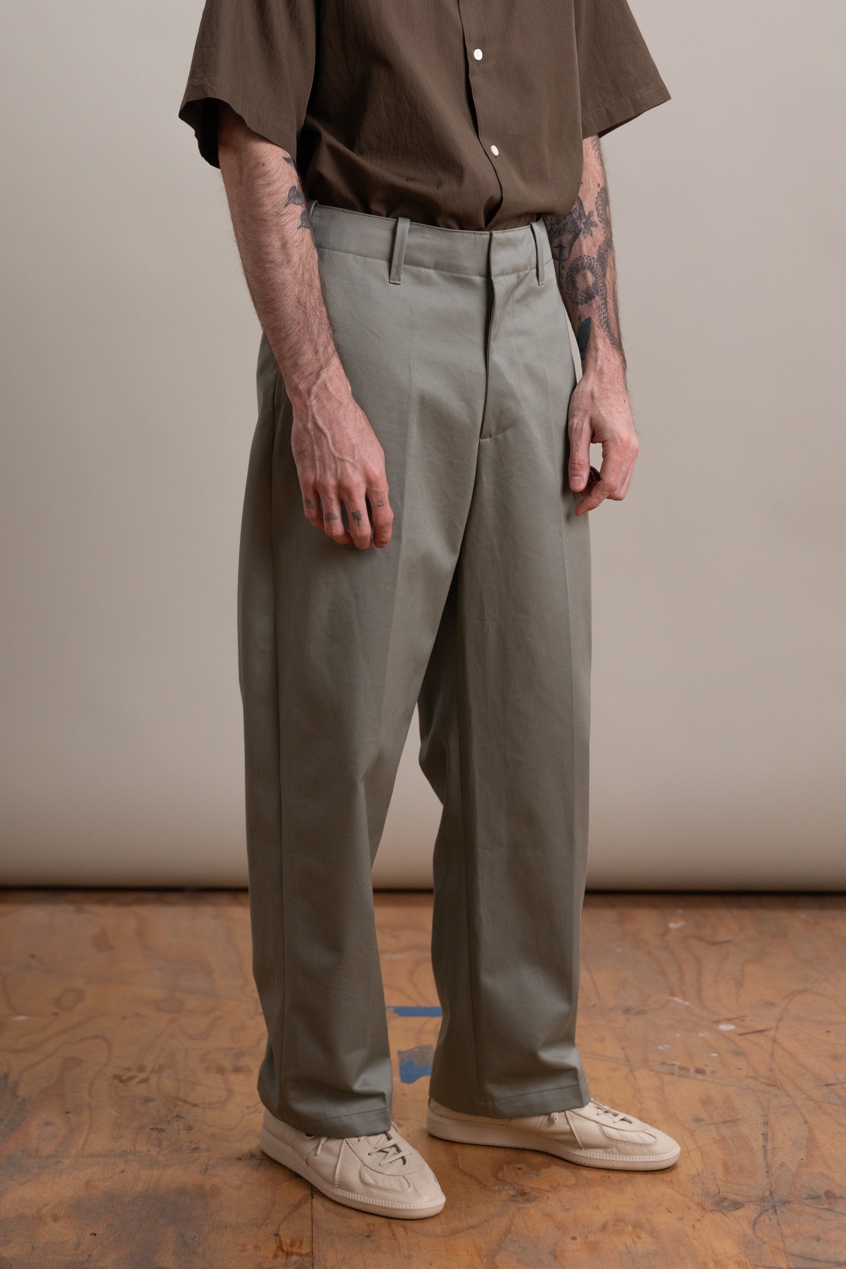TWILL TROUSER IN SAGE