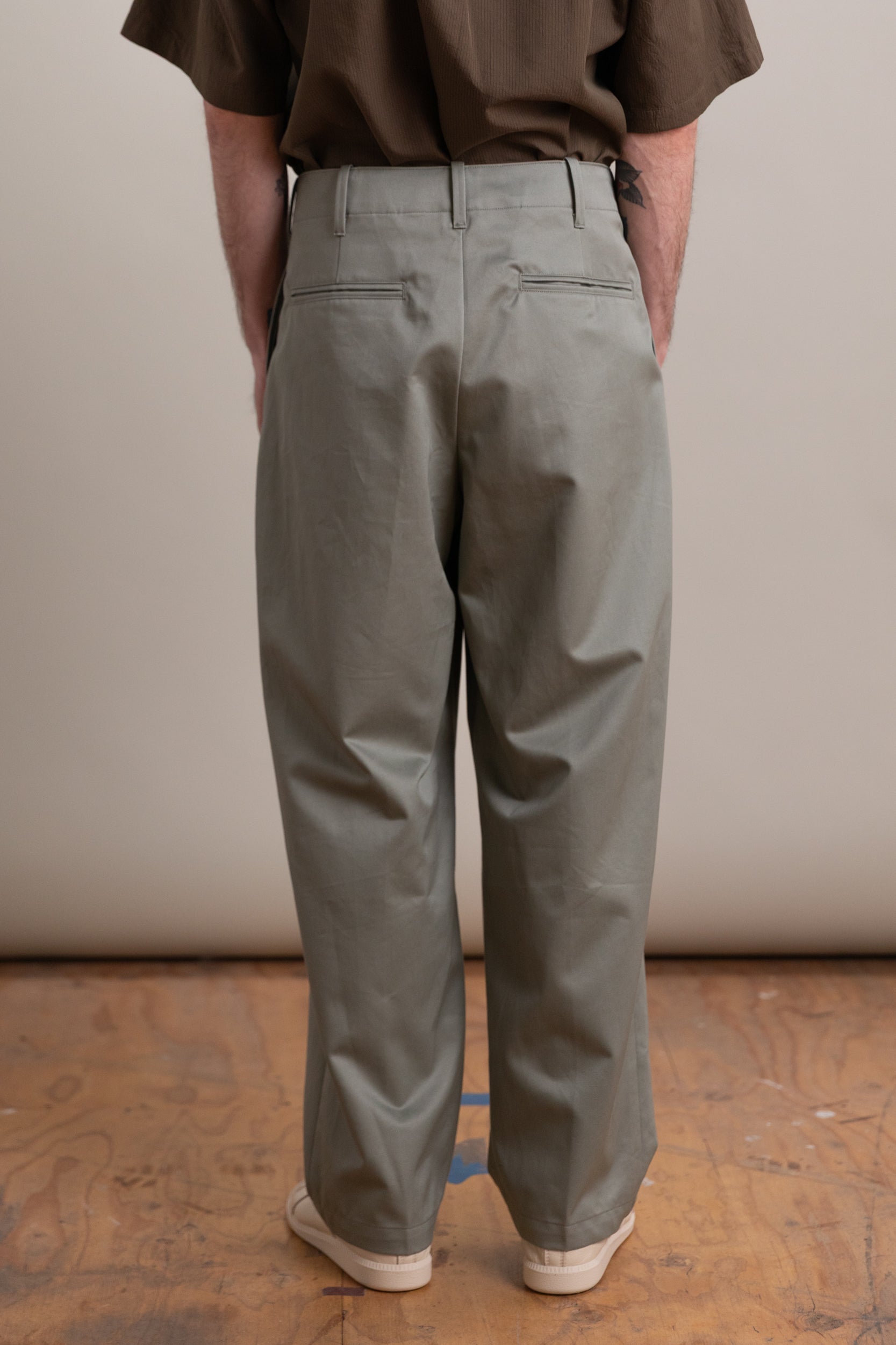 TWILL TROUSER IN SAGE