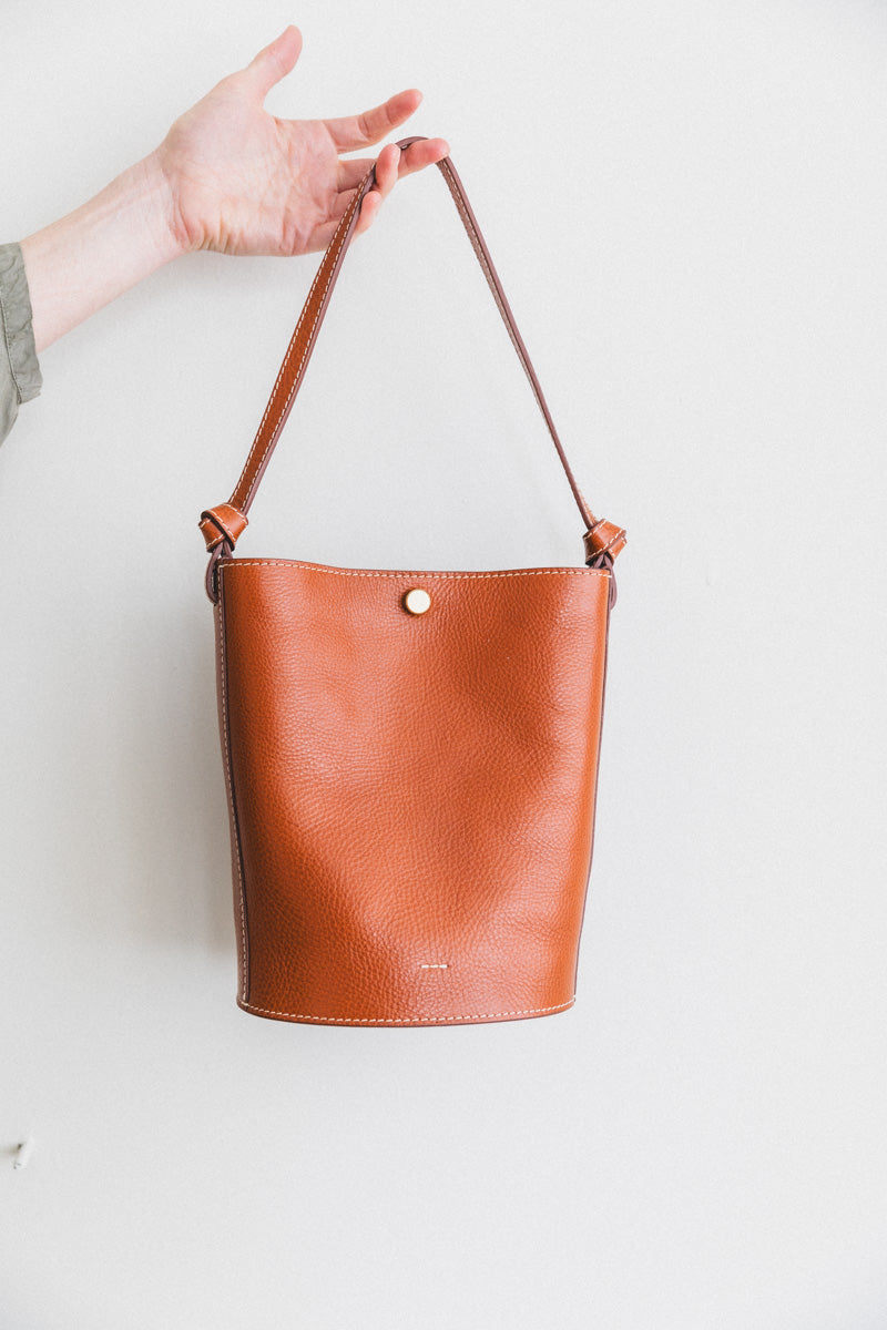 SMALL HILMA IN BROWN LEATHER