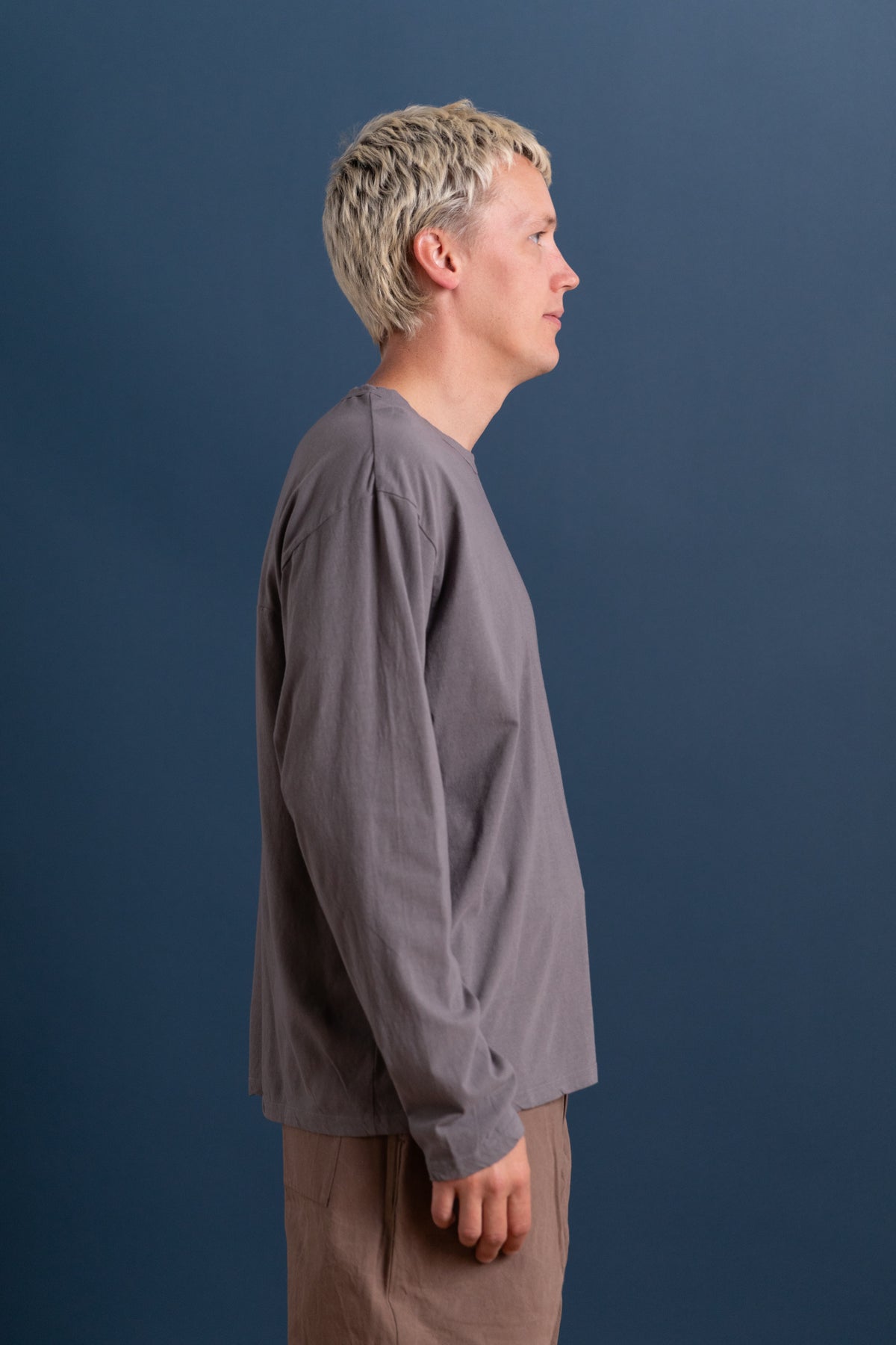 R21 S6 LONG SLEEVE BINDER T-SHIRT IN LEAD JERSEY