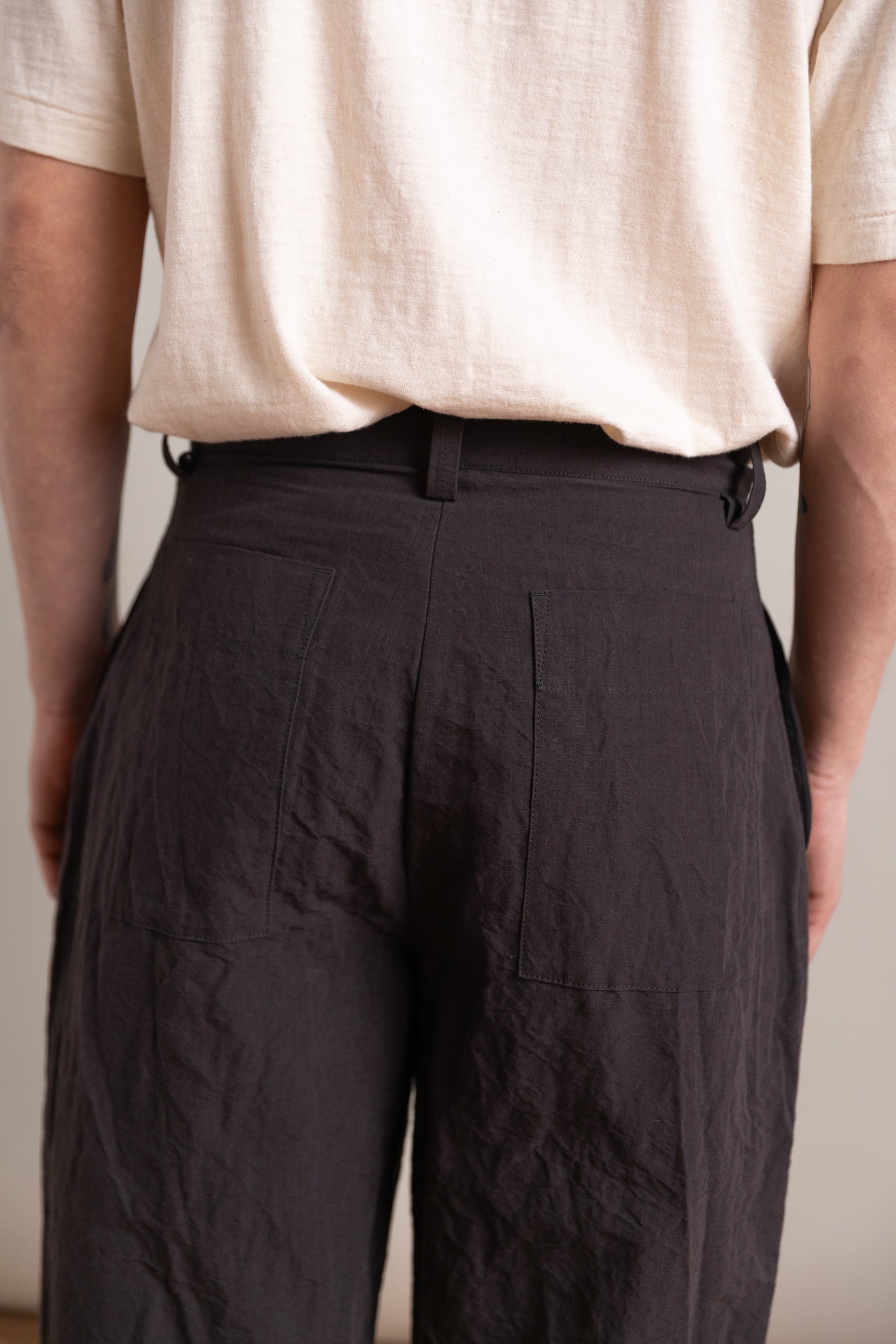 R0 P4 WIDE PANTS IN EARTH LINEN