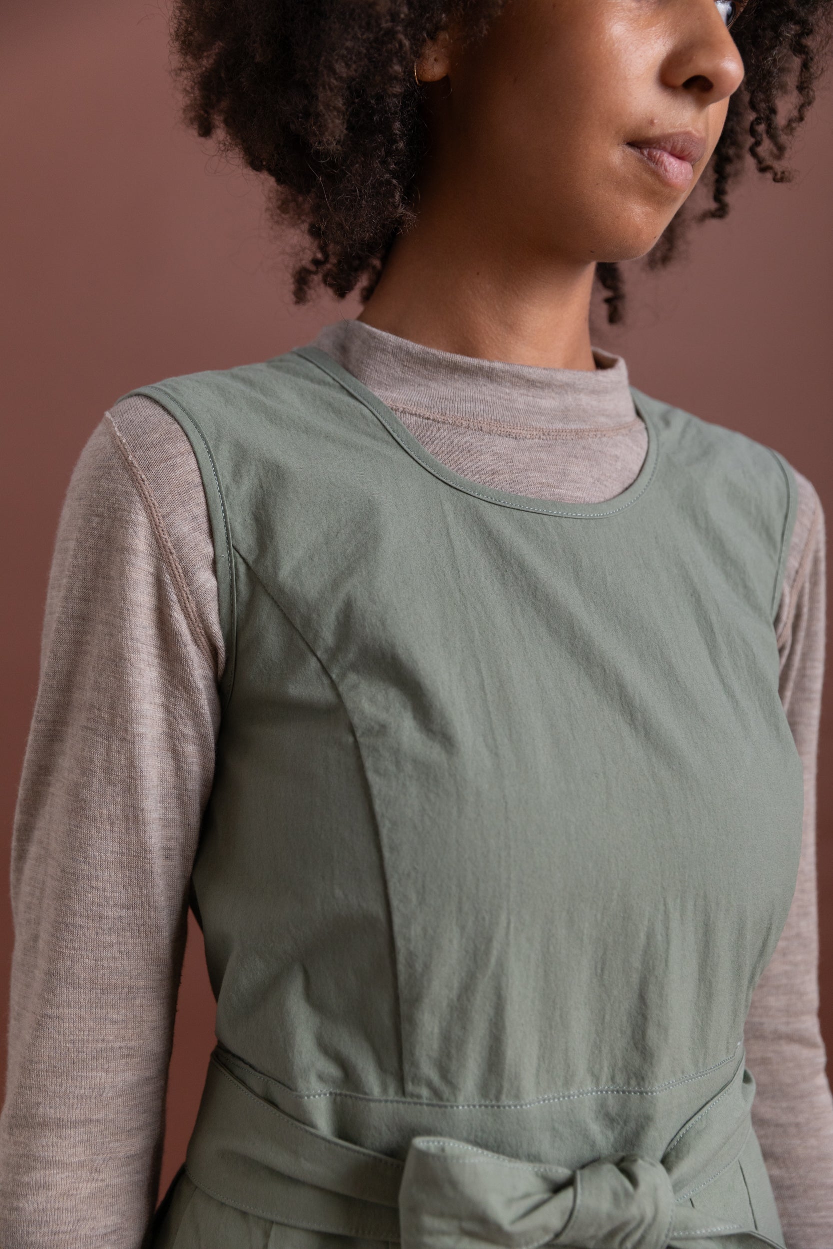 R19 A8 KOREAN APRON DRESS IN GUM WEATHER