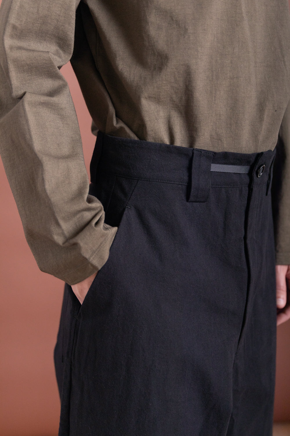 R19 P8 SAIL PANTS IN BLACK WASH