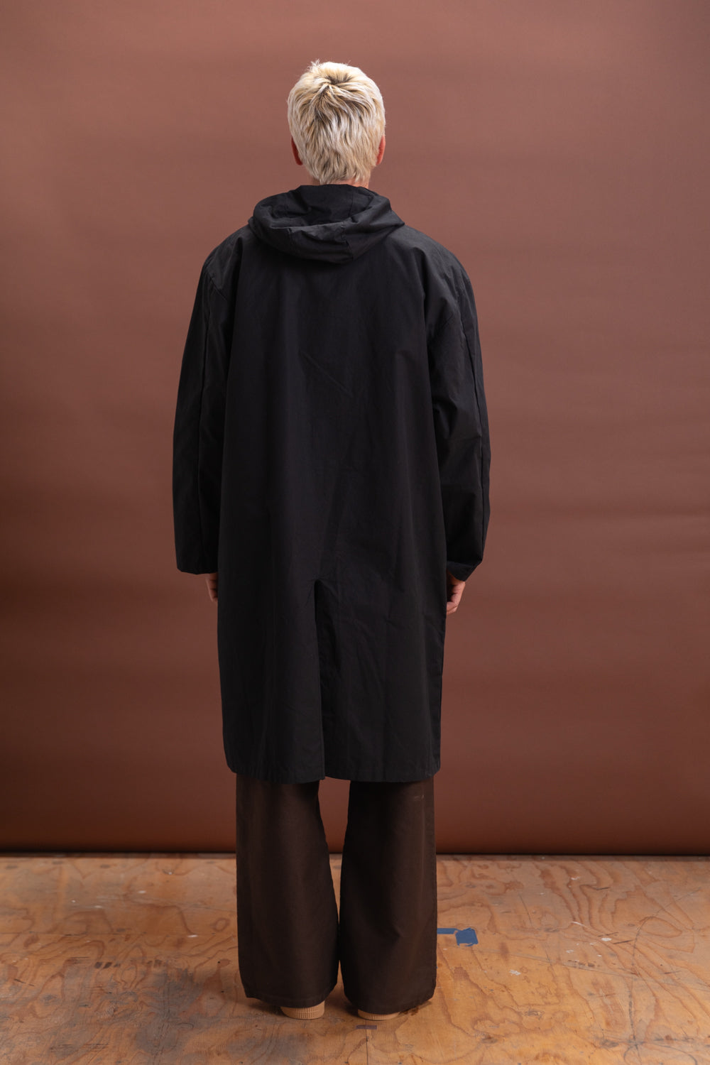 R19 Y-1 GILL COAT IN BLACK MASTER SHIELD