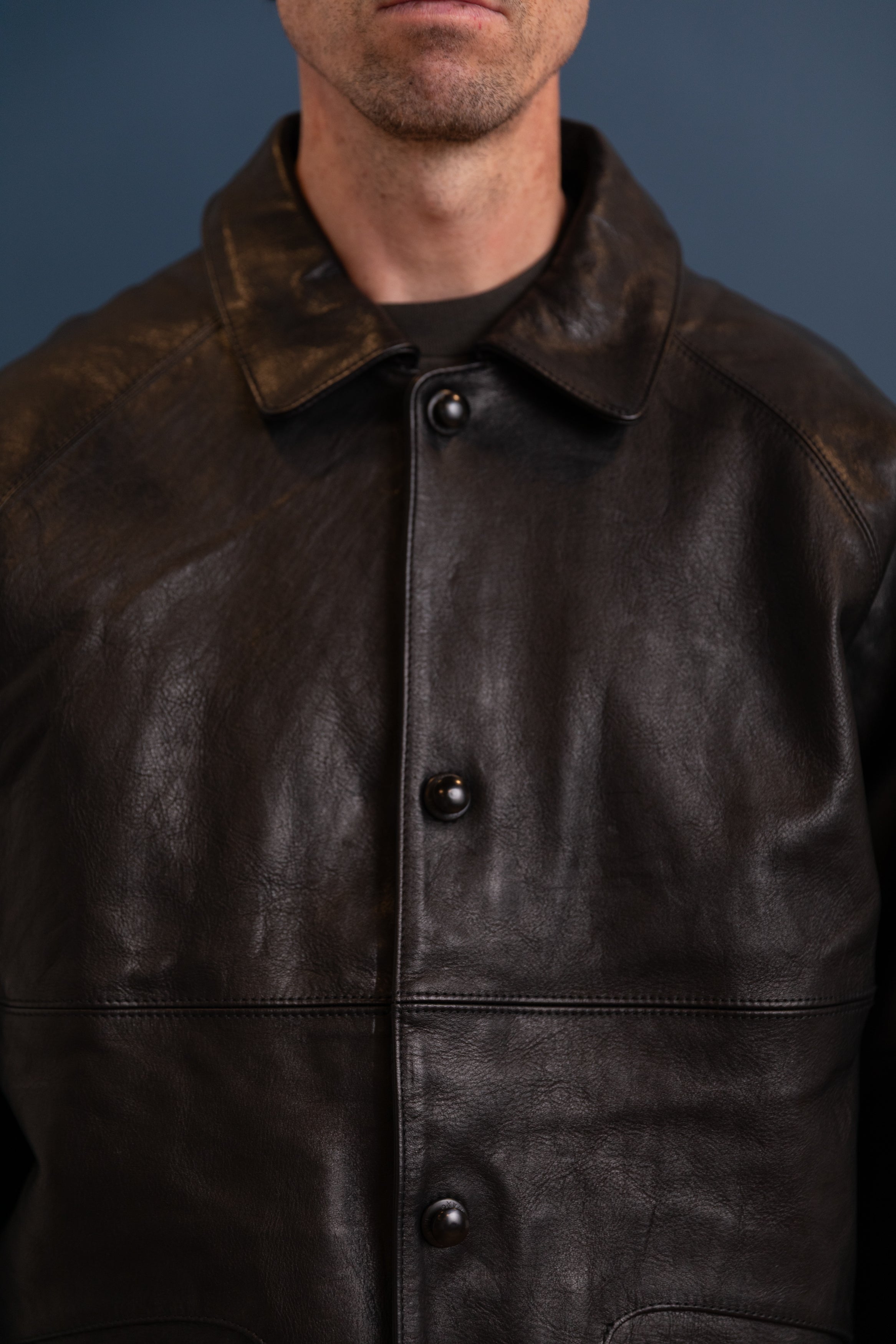 R21 L3 BOAT SHIRT IN BLACK HIDE