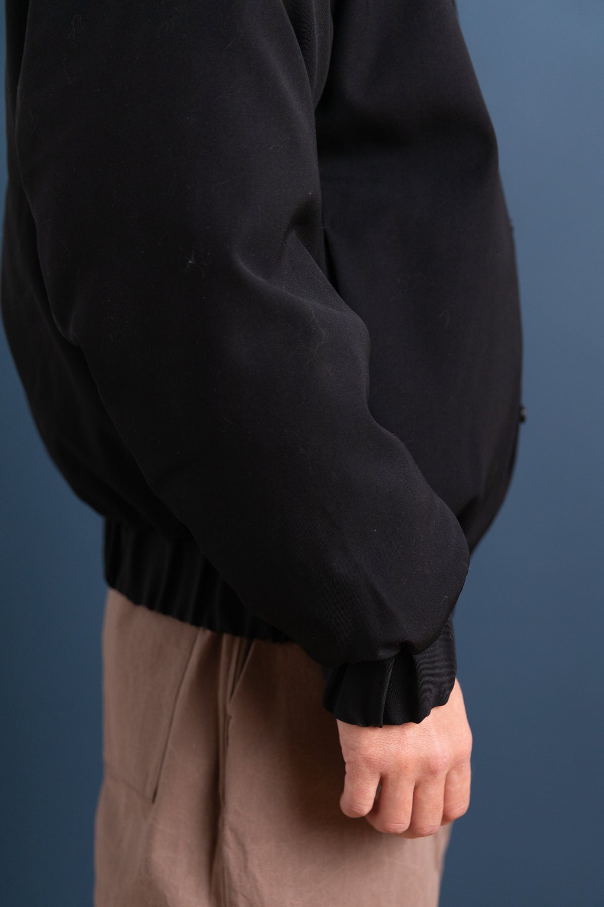R21 D6 DOUBLE DOWN BLOUSON IN BLACK IMPACT WOOL