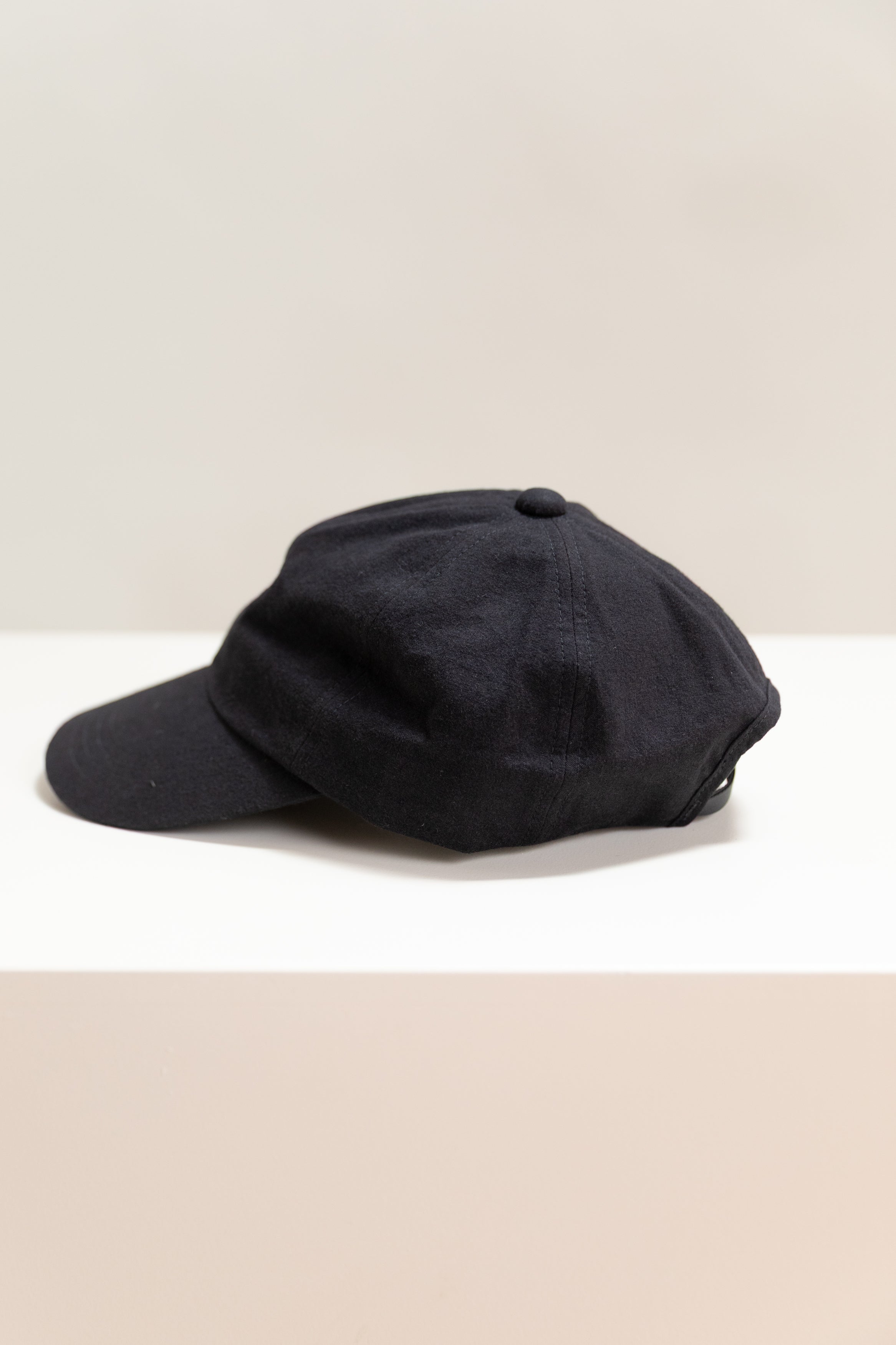 R0 C1 SHALLOW CAP IN BLACK WASH