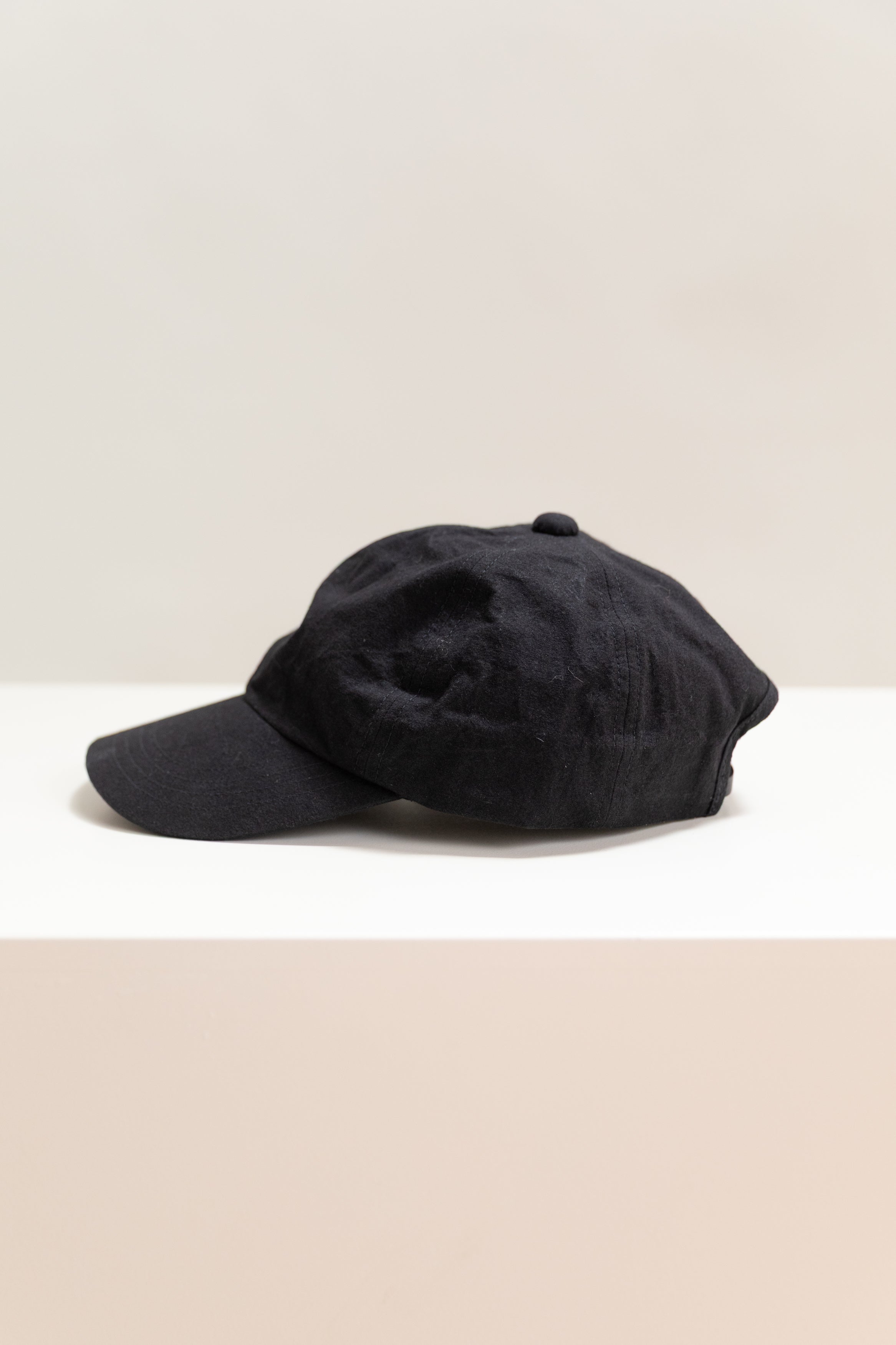 R0 C1 SHALLOW CAP IN BLACK WAX