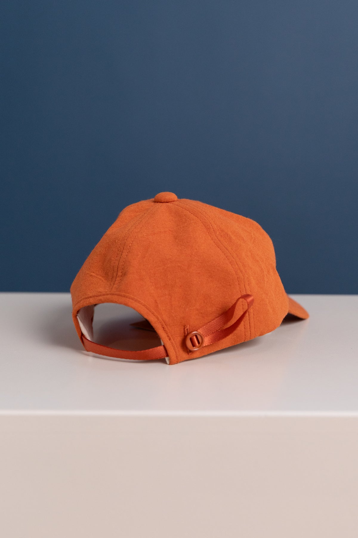 R21 C1 SHALLOW CAP IN RUST WOOL