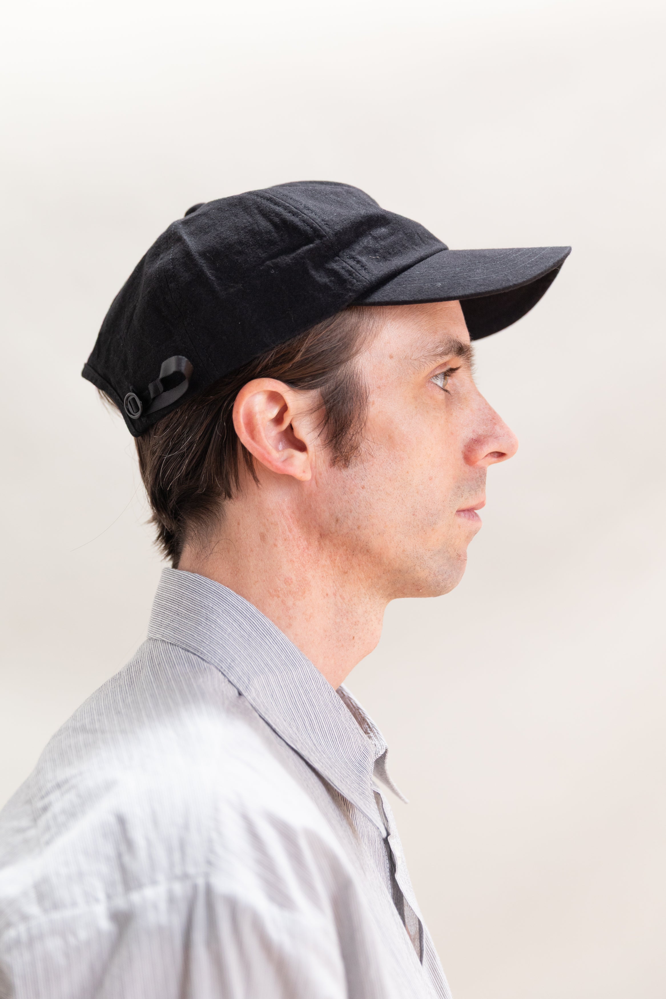 R0 C1 SHALLOW CAP IN BLACK WAX