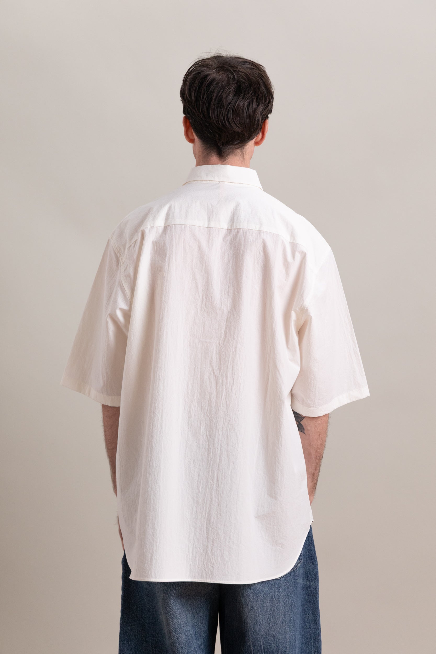 R0S9 SHORT SLEEVE WEATHER SHIRT IN WHITE 160 CRUNCH