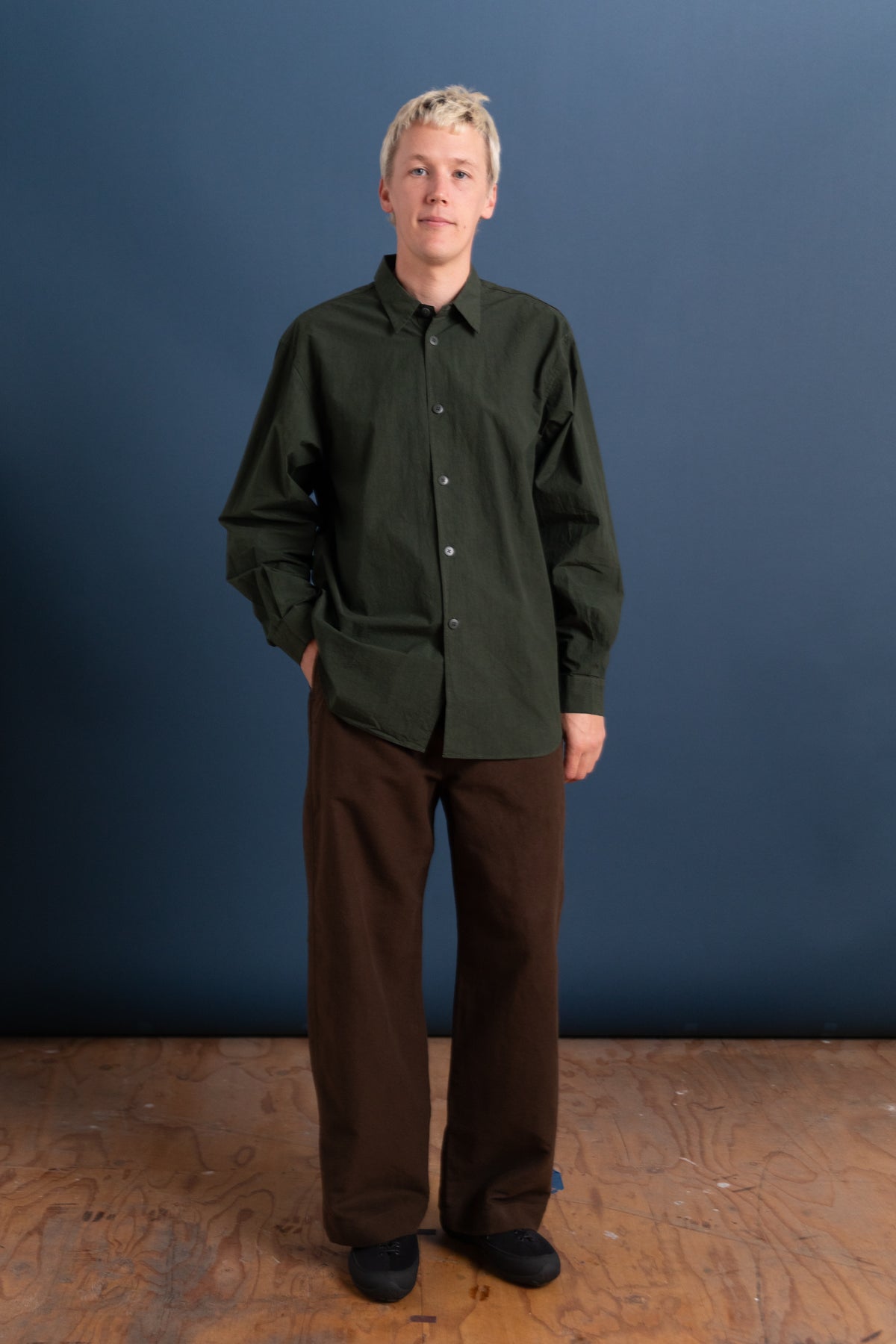 R21 S8 WEATHER SHIRT IN IVY 160 COTTON