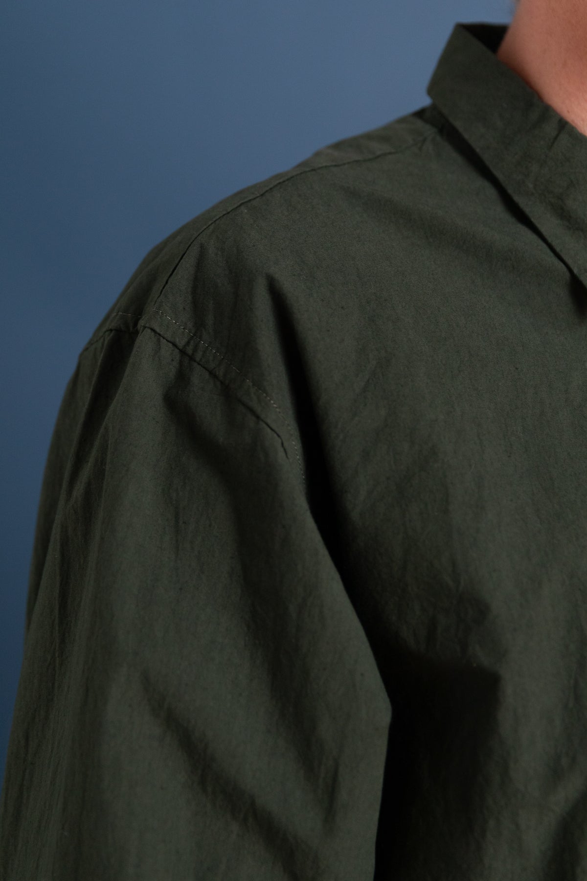 R21 S8 WEATHER SHIRT IN IVY 160 COTTON