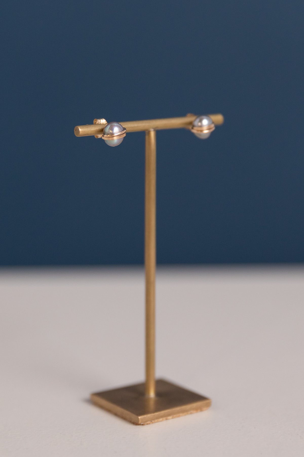 BAROQUE PEARL STUDS IN SILVER